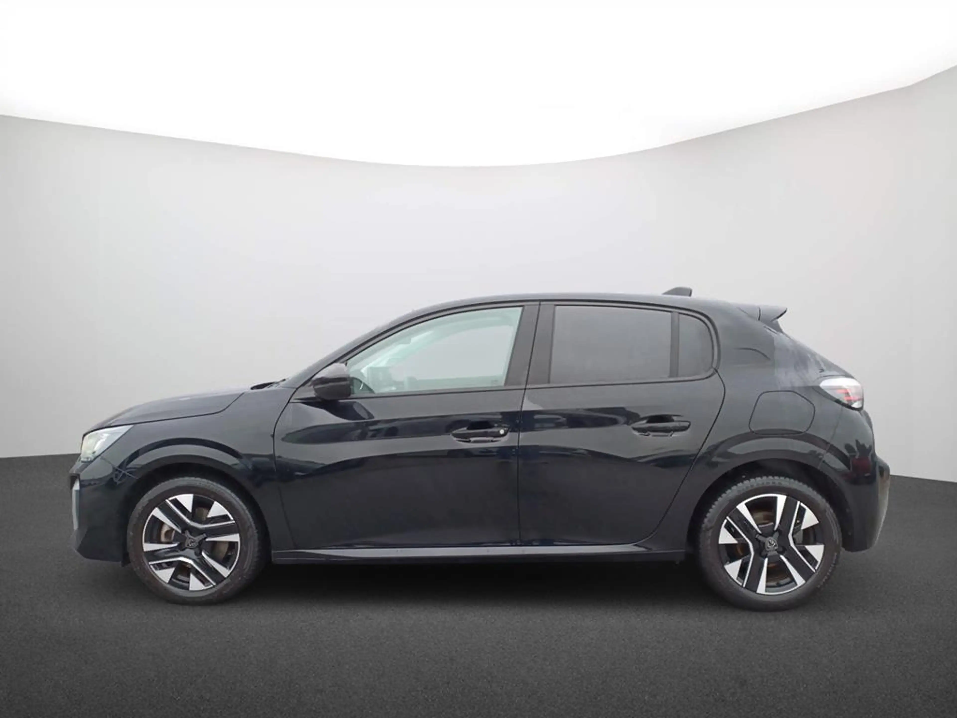 Peugeot 208 Allure — photo 4