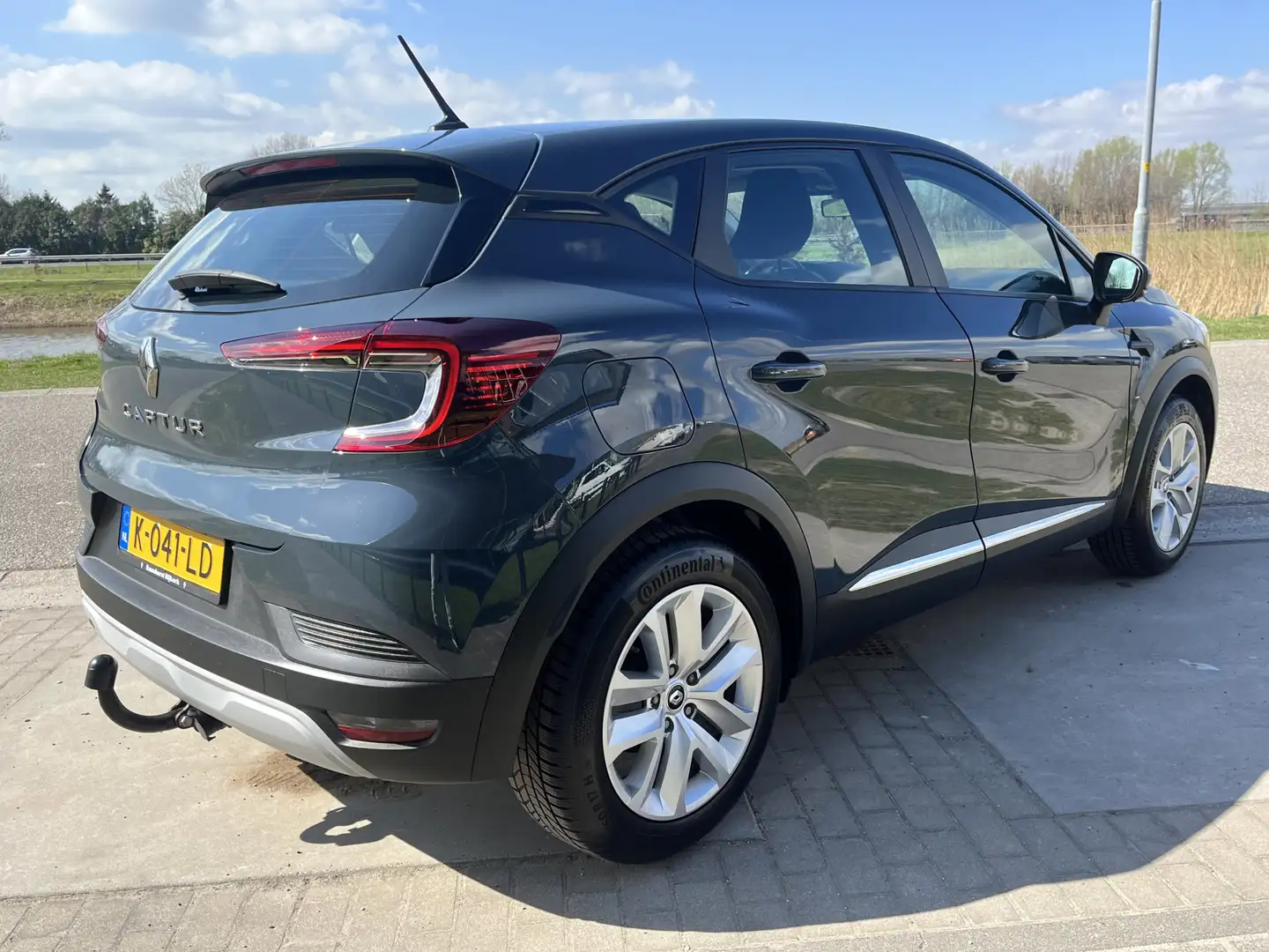 Renault Captur 1.0 TCe 90 Zen / Dealer onderhouden / Trekhaak / C Blue - 2