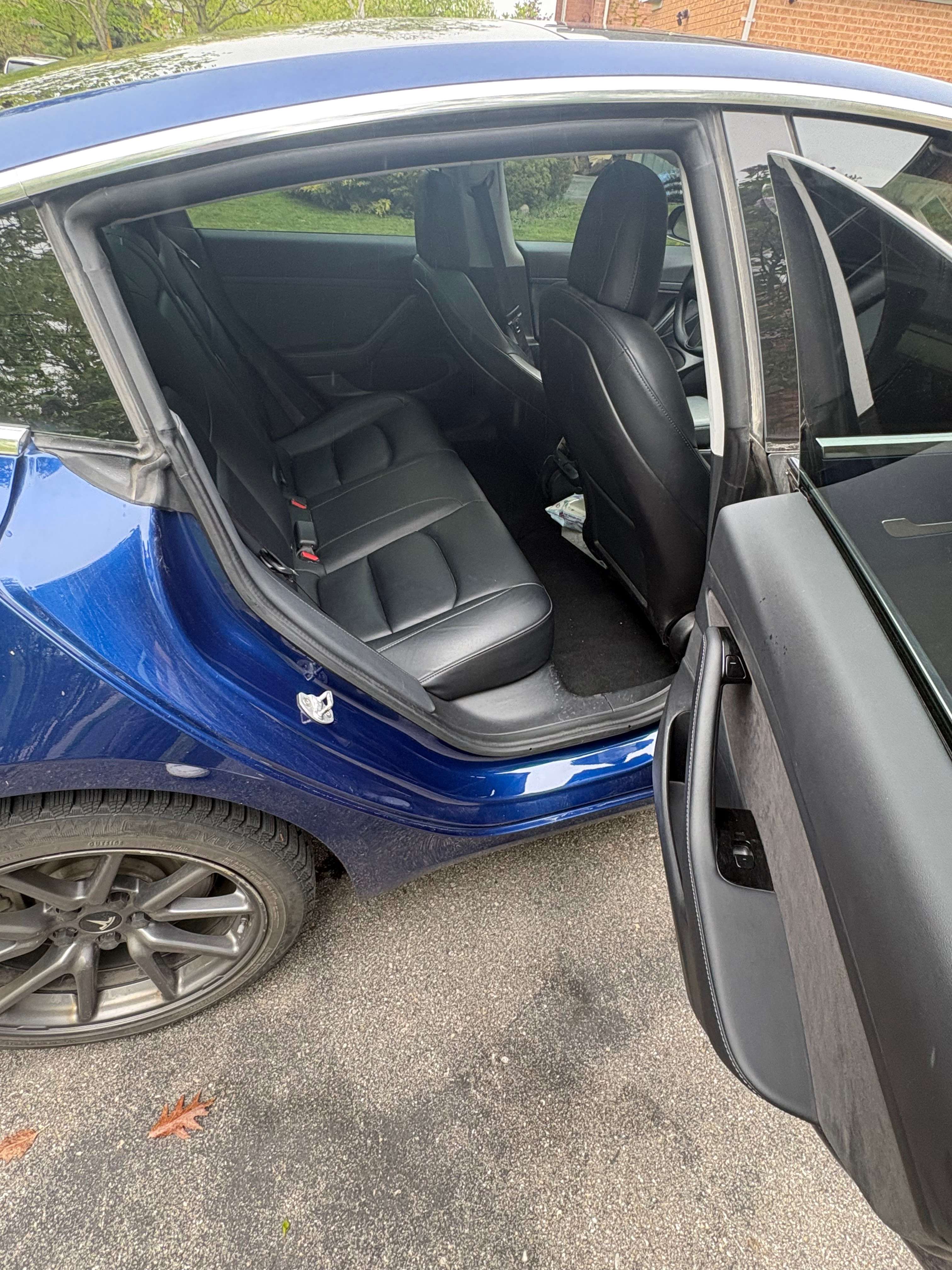 2020 Tesla Model 3 Standard Range Plus thumb 7