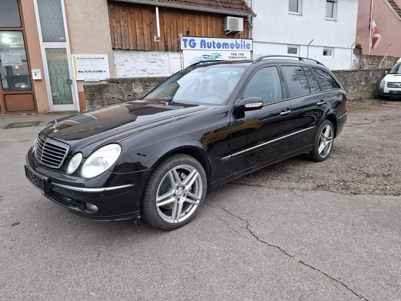 Mercedes-Benz E 320