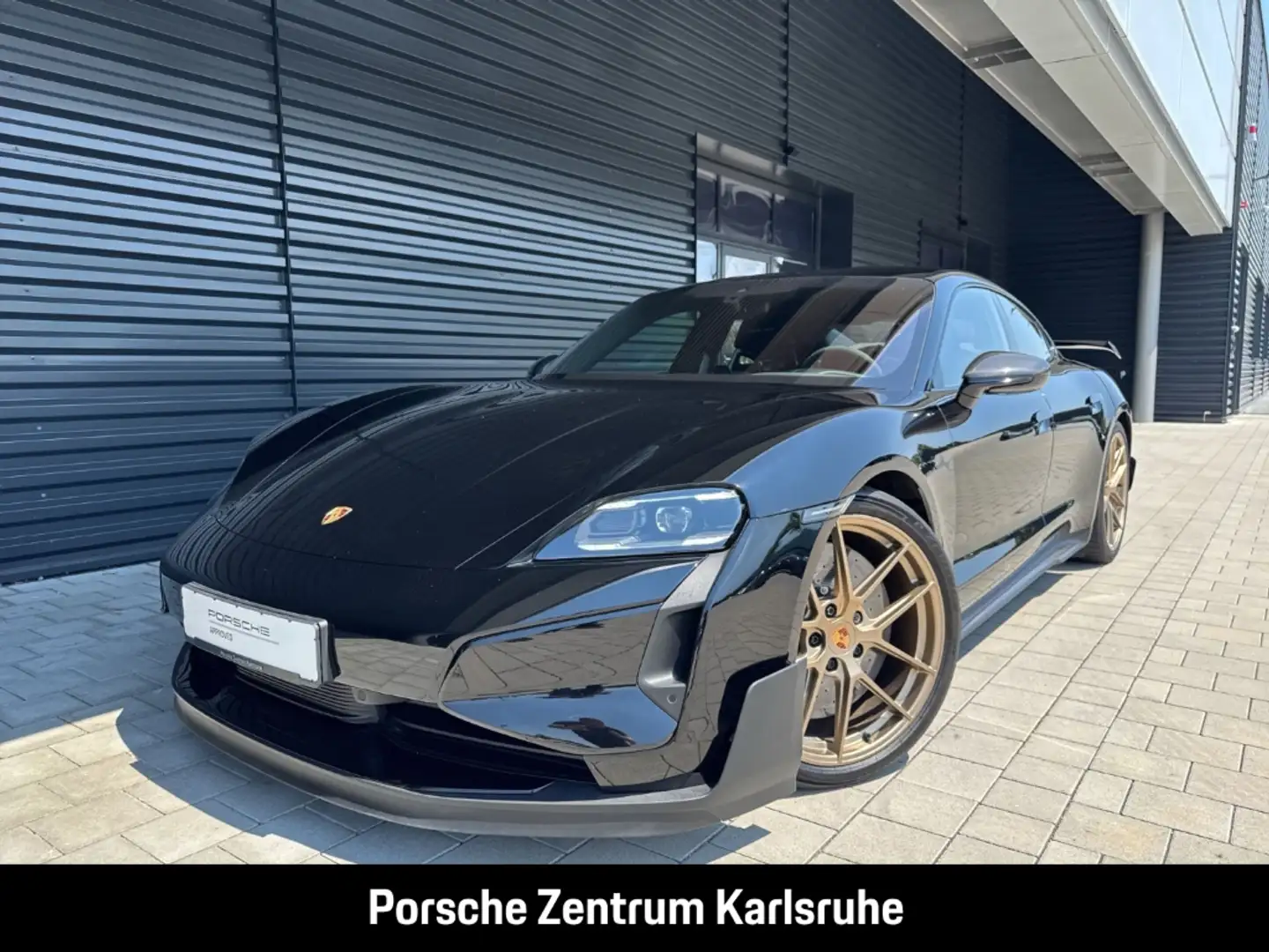 Porsche Taycan Turbo GT mit Weissach-Paket BOSE LED Schwarz - 1