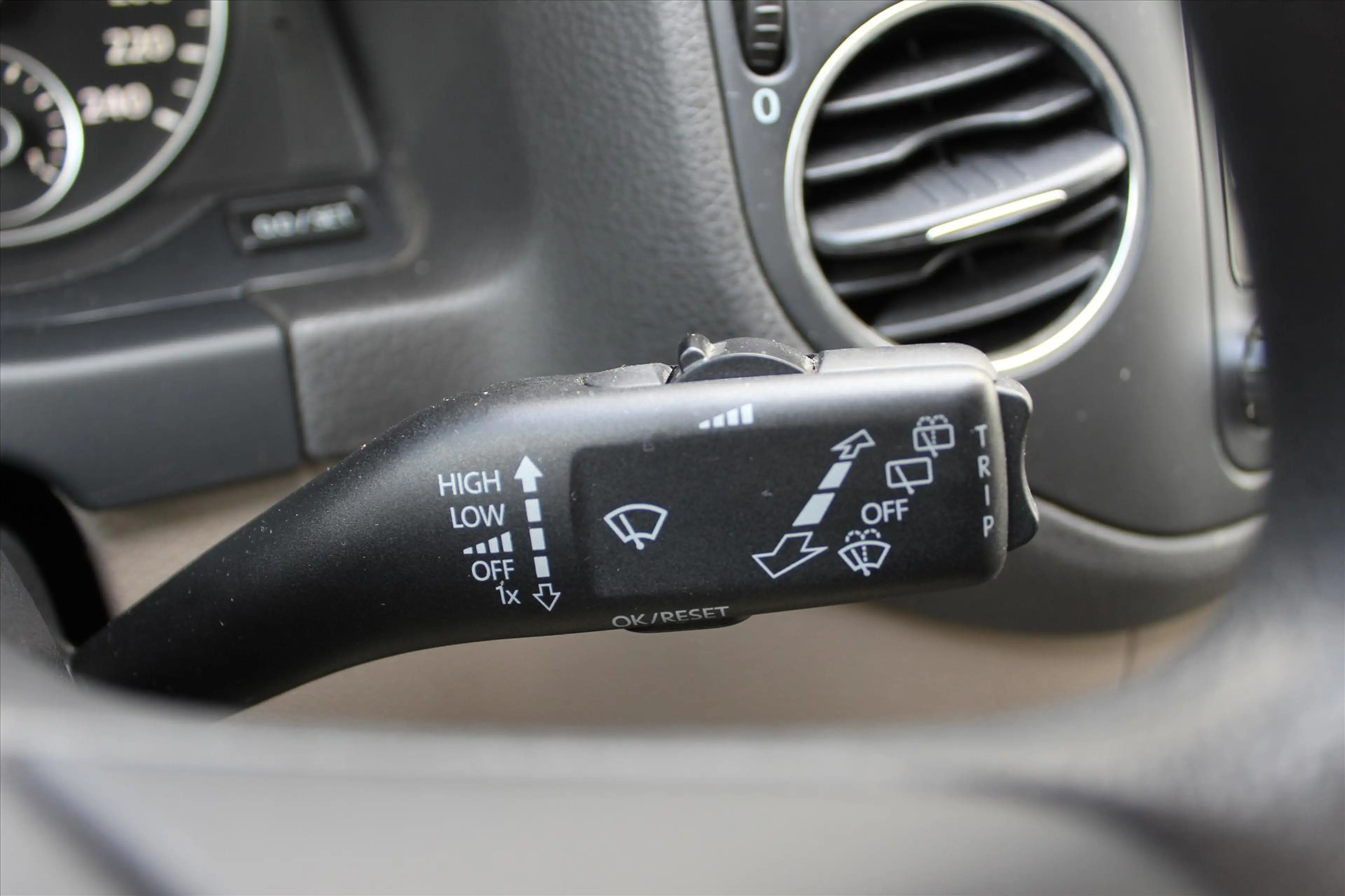 Volkswagen Golf Plus 1.2 TSI 105pk BlueMotion Technology Trendline — photo 18