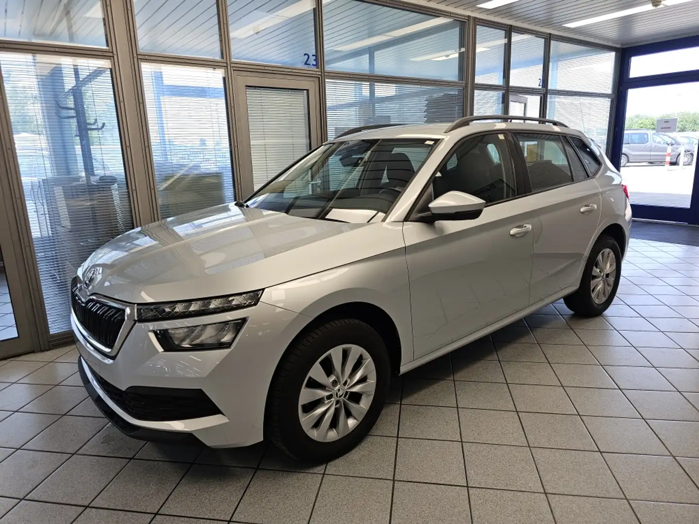 Skoda Kamiq Ambition LED,Sitzheizung,Kamera,Mirrorlink Silber - 2
