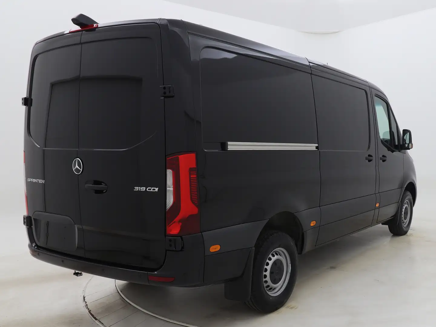Mercedes-Benz Sprinter 319CDI 190PK Automaat L2H1 RWD | BPM Vrij | Distro Noir - 2