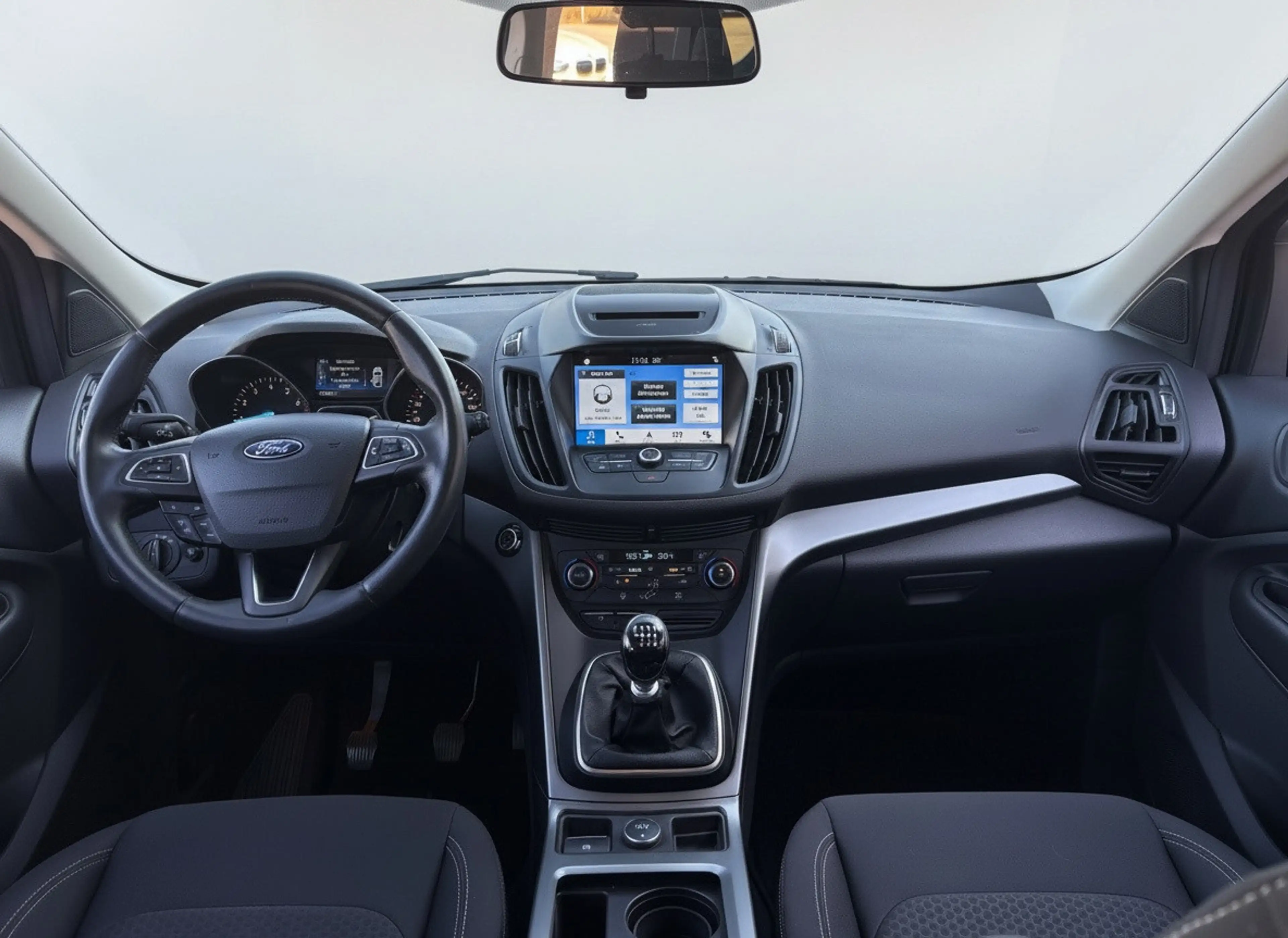 Ford Kuga 1.5 EcoBoost Trend Ultimate — photo 12
