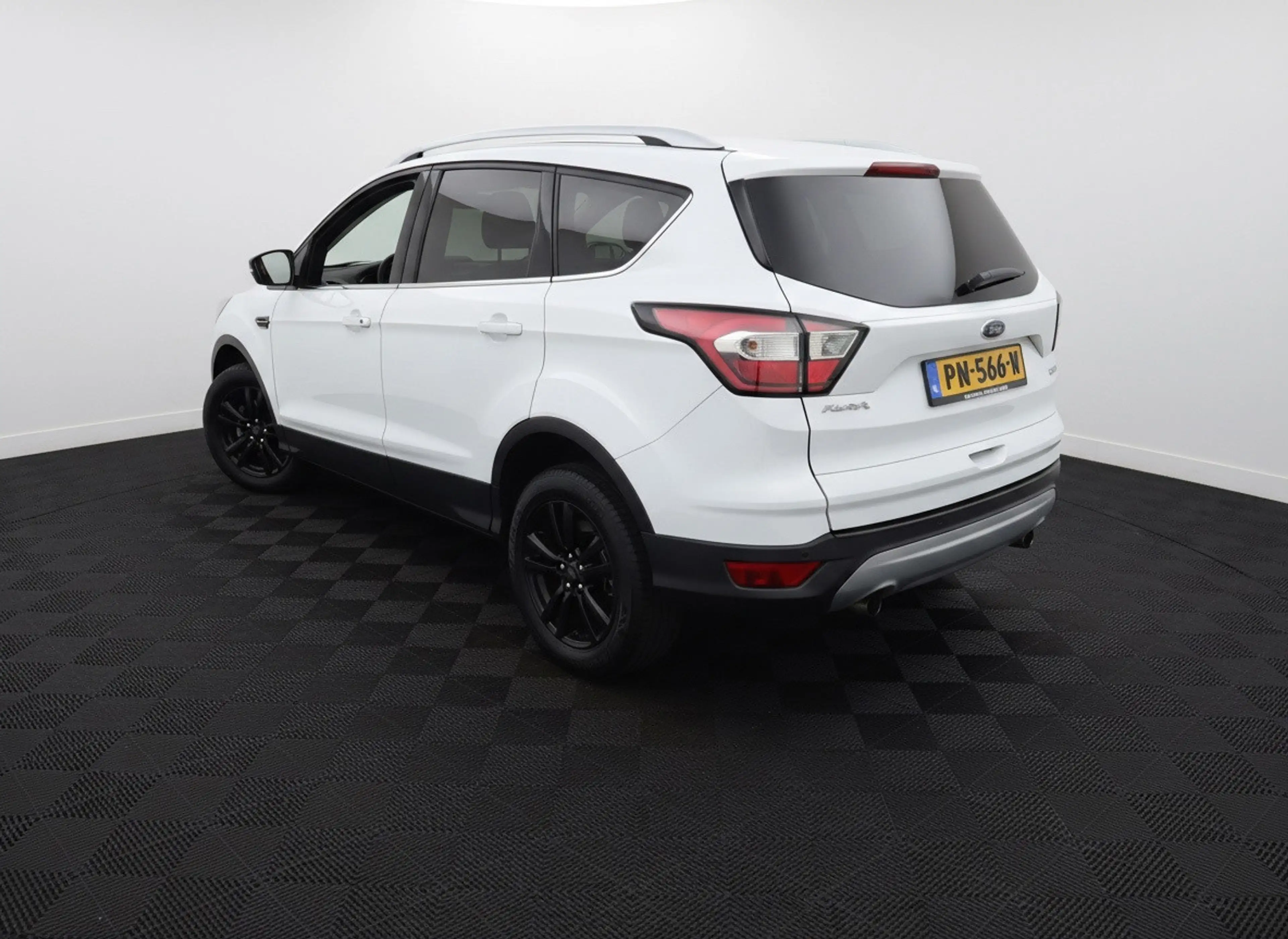 Ford Kuga 1.5 EcoBoost Trend Ultimate — photo 4