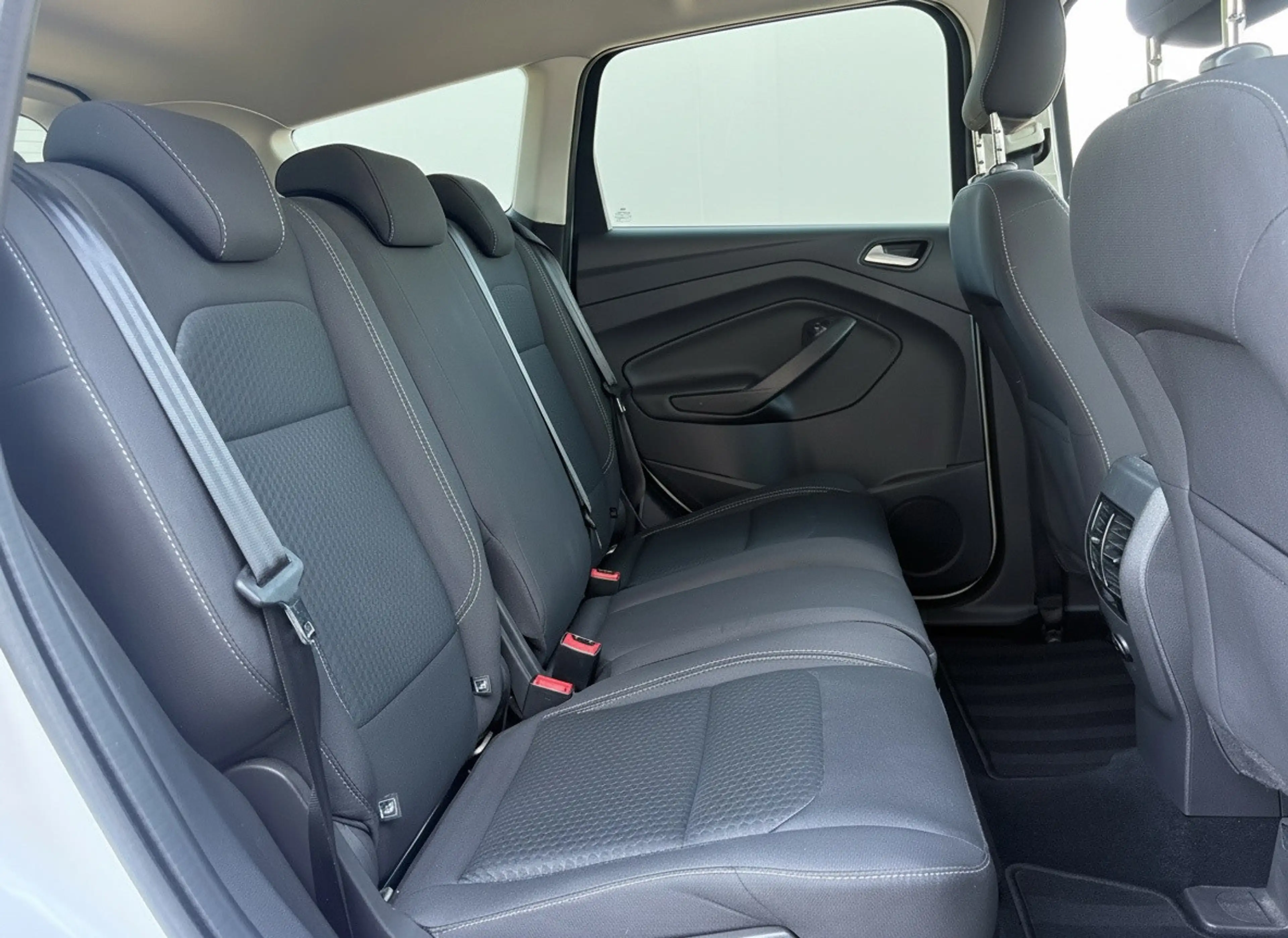 Ford Kuga 1.5 EcoBoost Trend Ultimate — photo 11