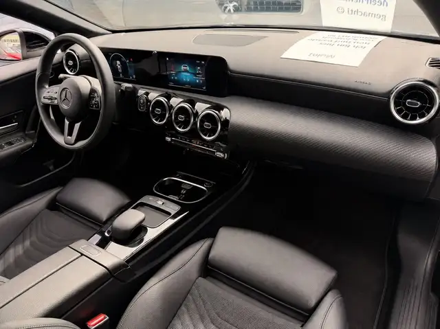 Mercedes-Benz A view 10