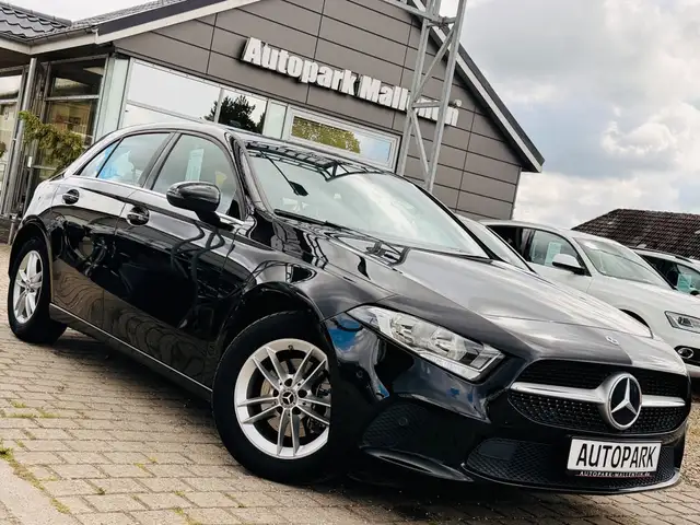 Mercedes-Benz A main image