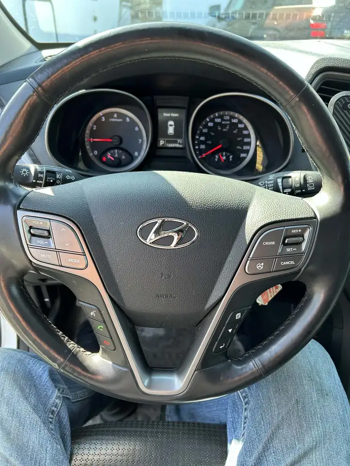 Hyundai SANTA FE снимка Hyundai SANTA FE