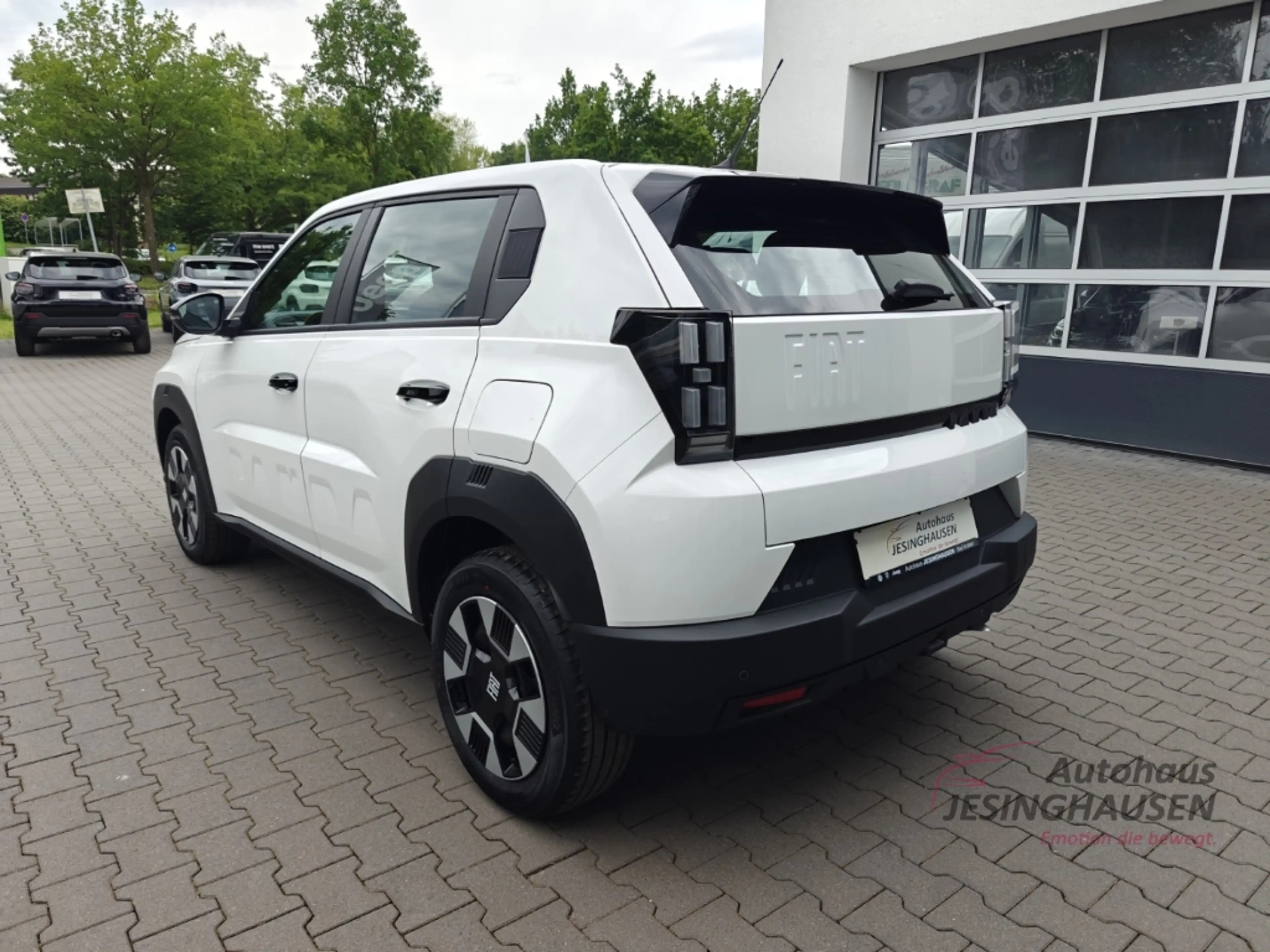 Fiat Grande Panda Icon Digitales Cockpit Soundsystem LED ACC Apple C — photo 9