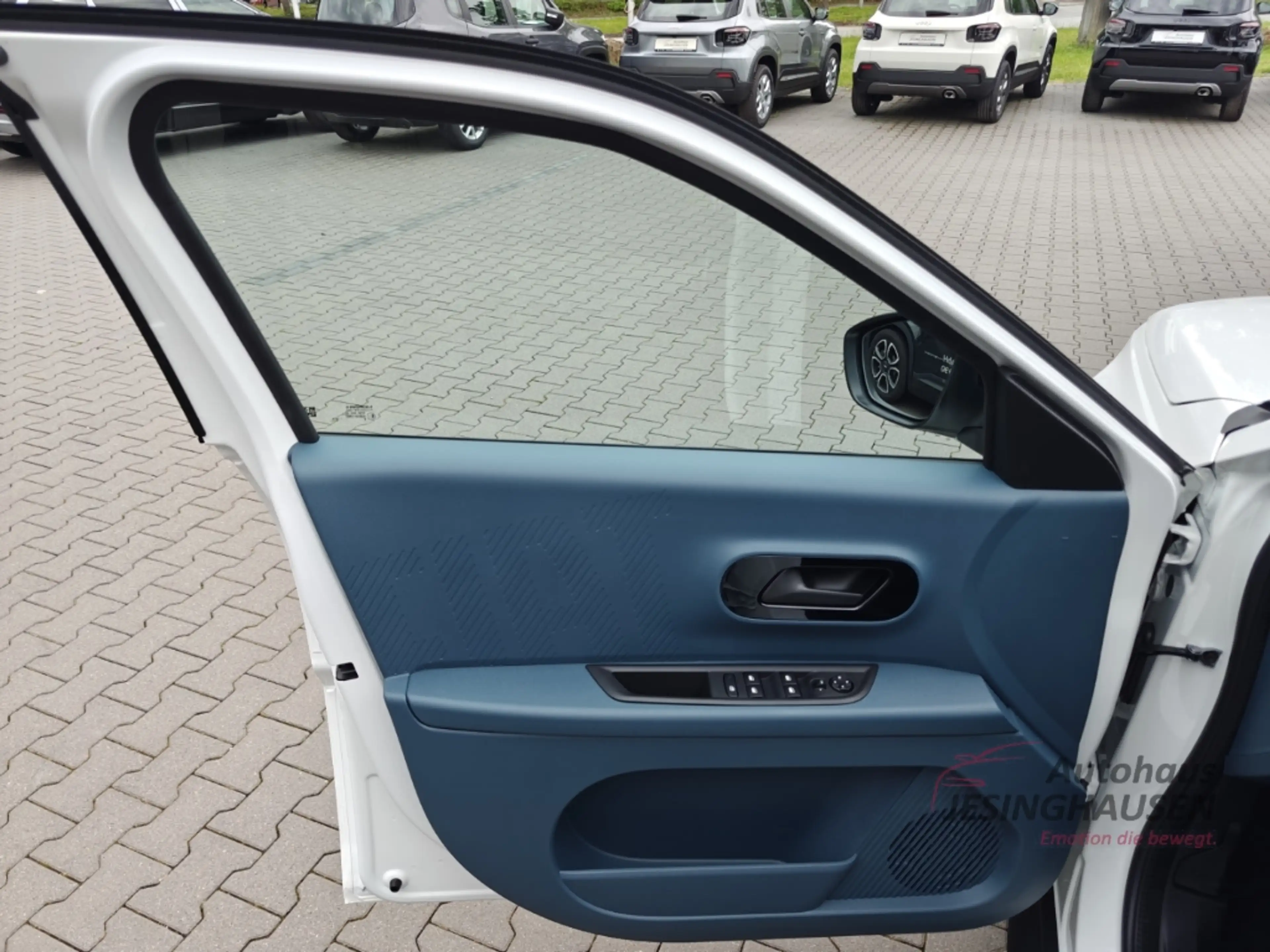 Fiat Grande Panda Icon Digitales Cockpit Soundsystem LED ACC Apple C — photo 13