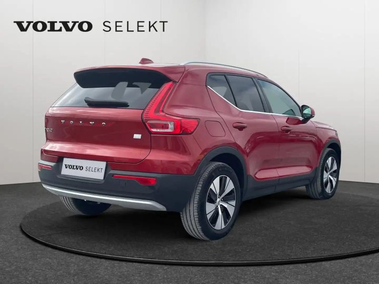 Volvo XC40 T4 PHEV Momentum / Hybride Rot - 2