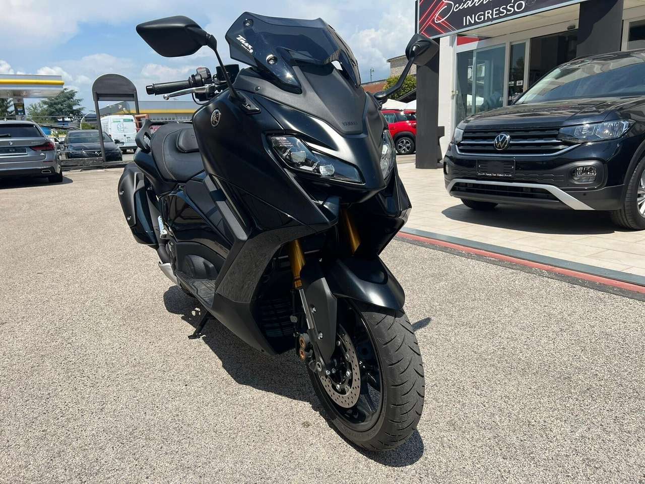 Yamaha TMAX 560