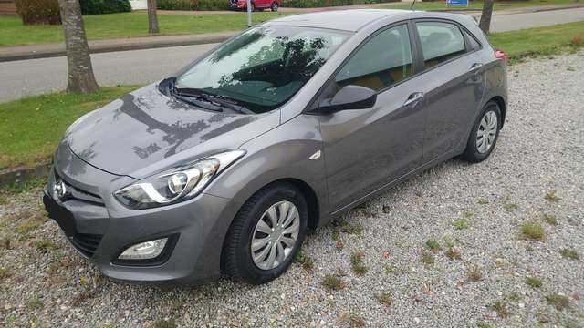 Imagine Hyundai i30 i30 1.4 Classic
