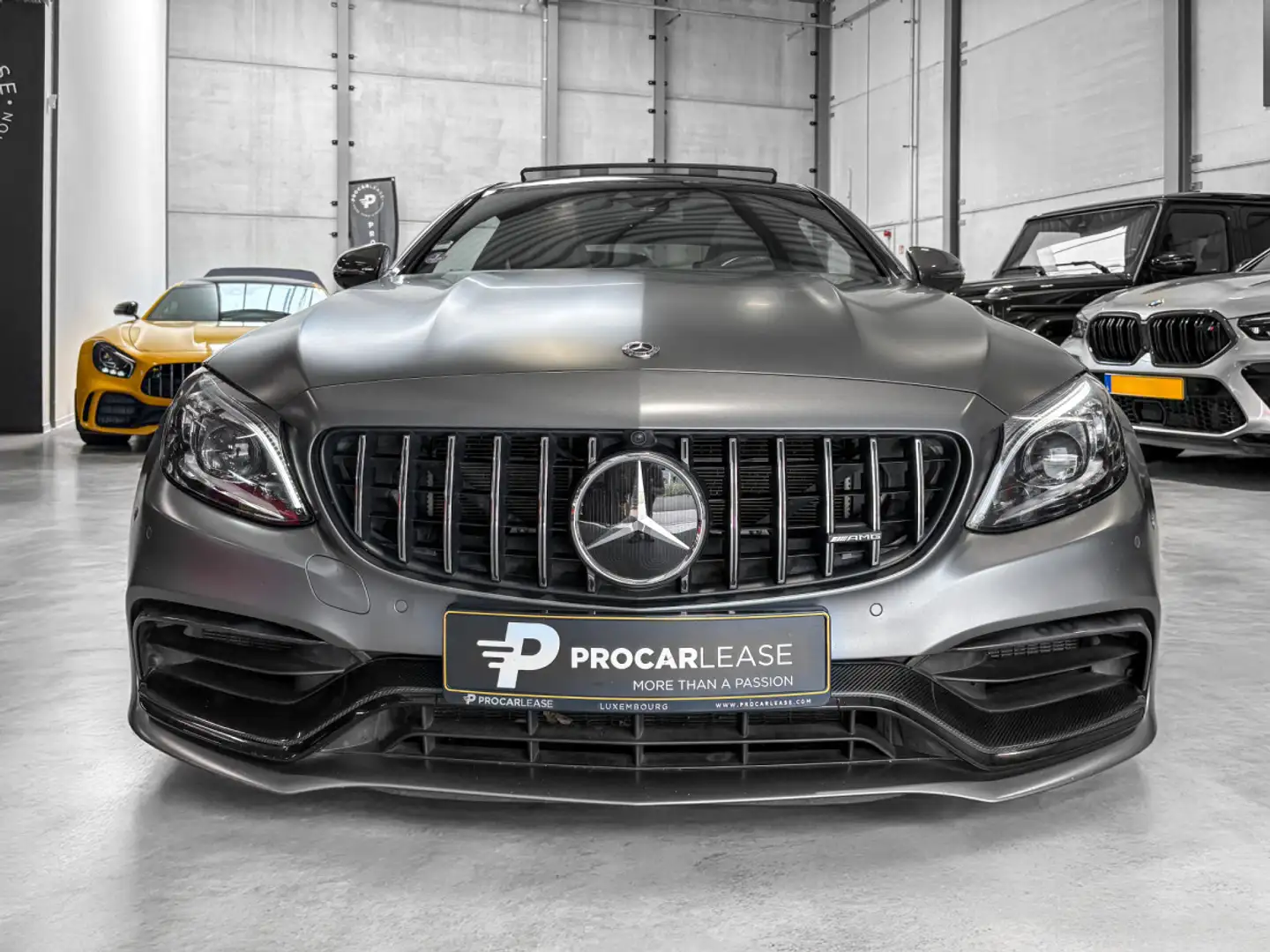 Mercedes-Benz C 63 AMG PANO//CARBON/360°/Francais (Malus Payé) Gris - 2