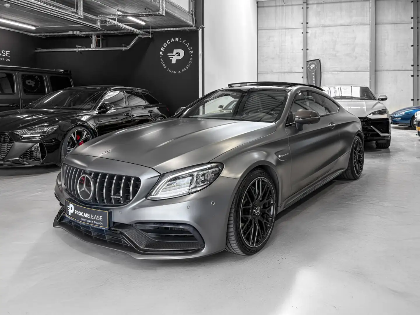 Mercedes-Benz C 63 AMG PANO//CARBON/360°/Francais (Malus Payé) Gris - 1
