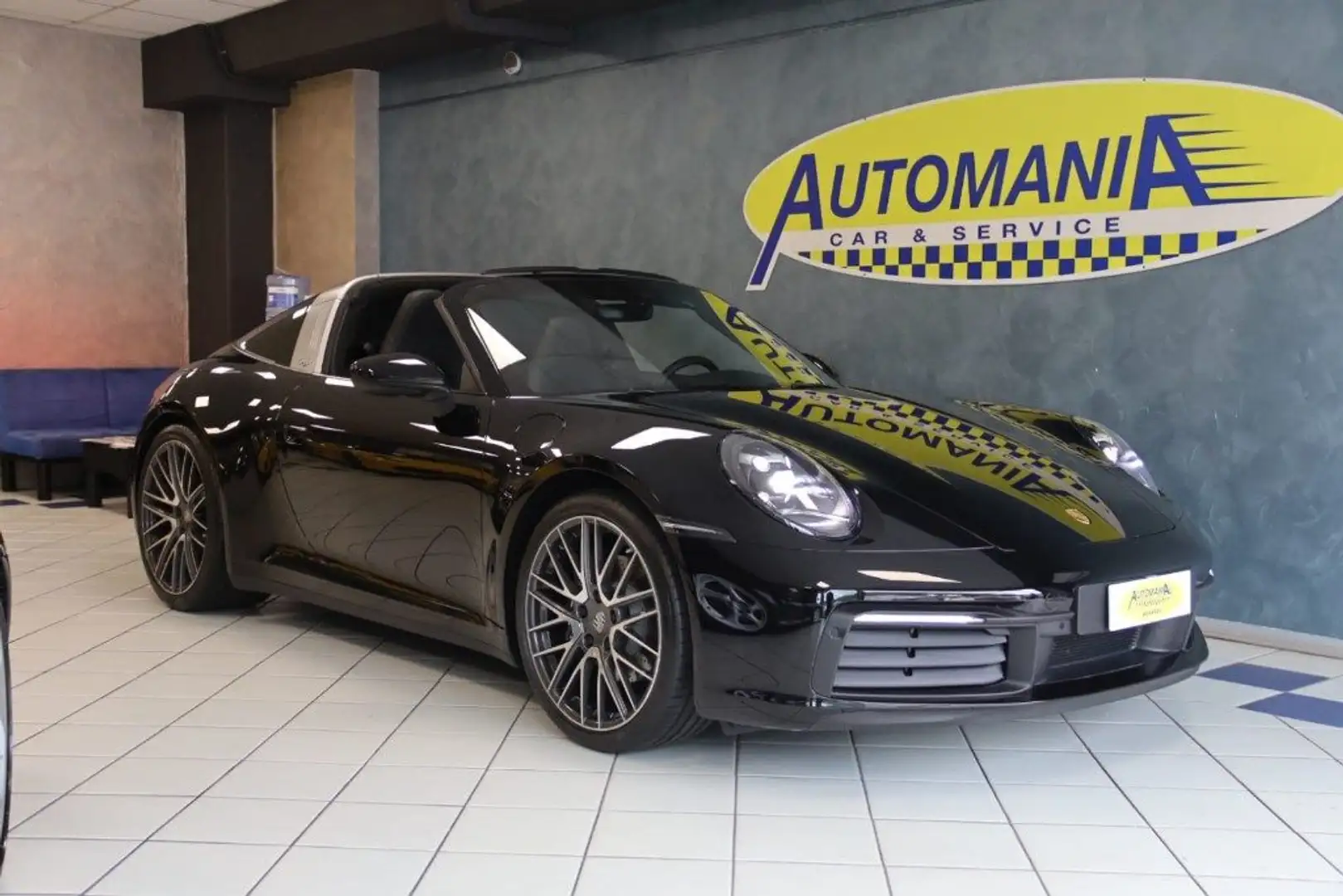 Porsche 992 Targa 4 Nero - 1