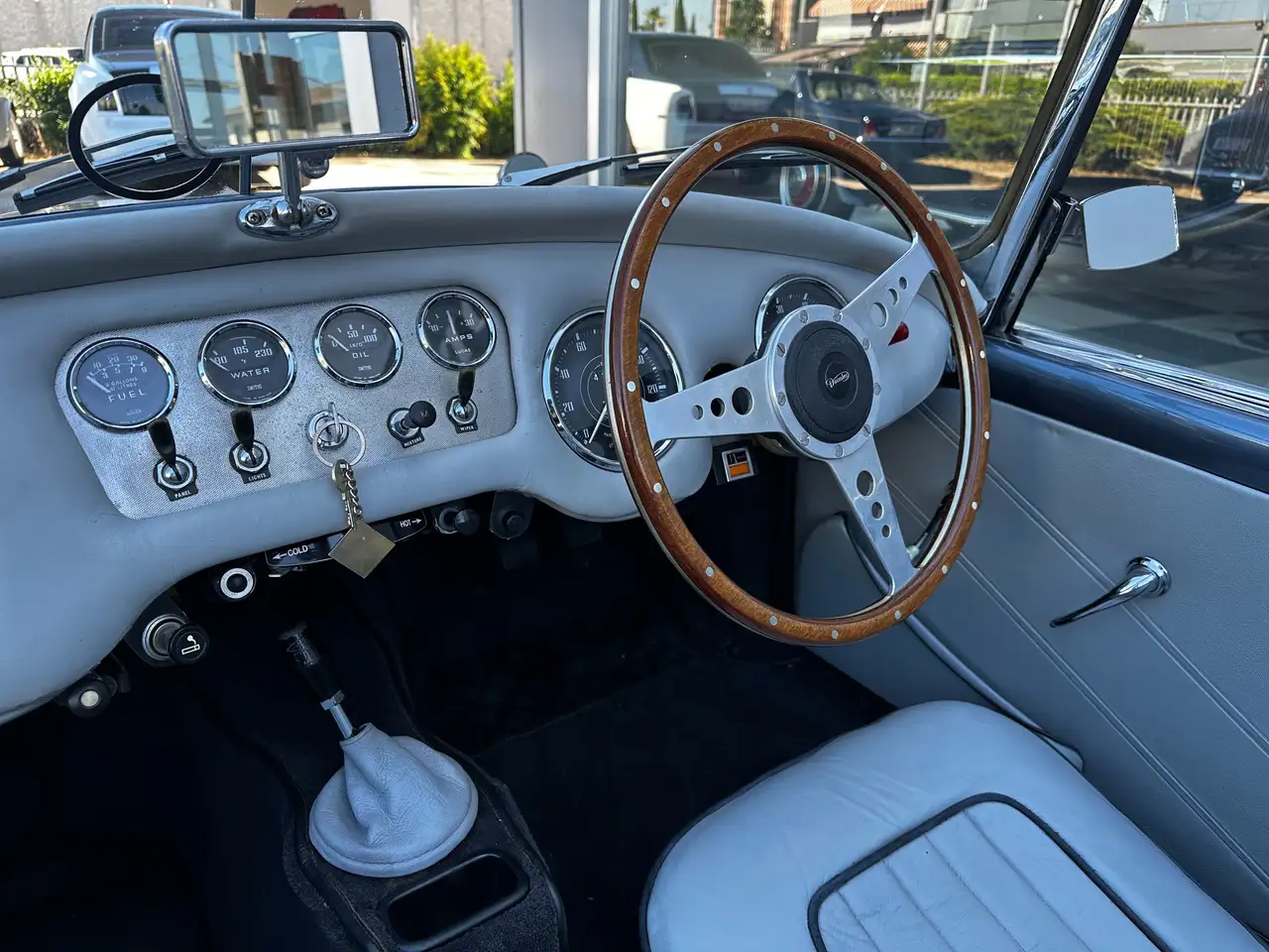 Daimler SP 250, foto 11