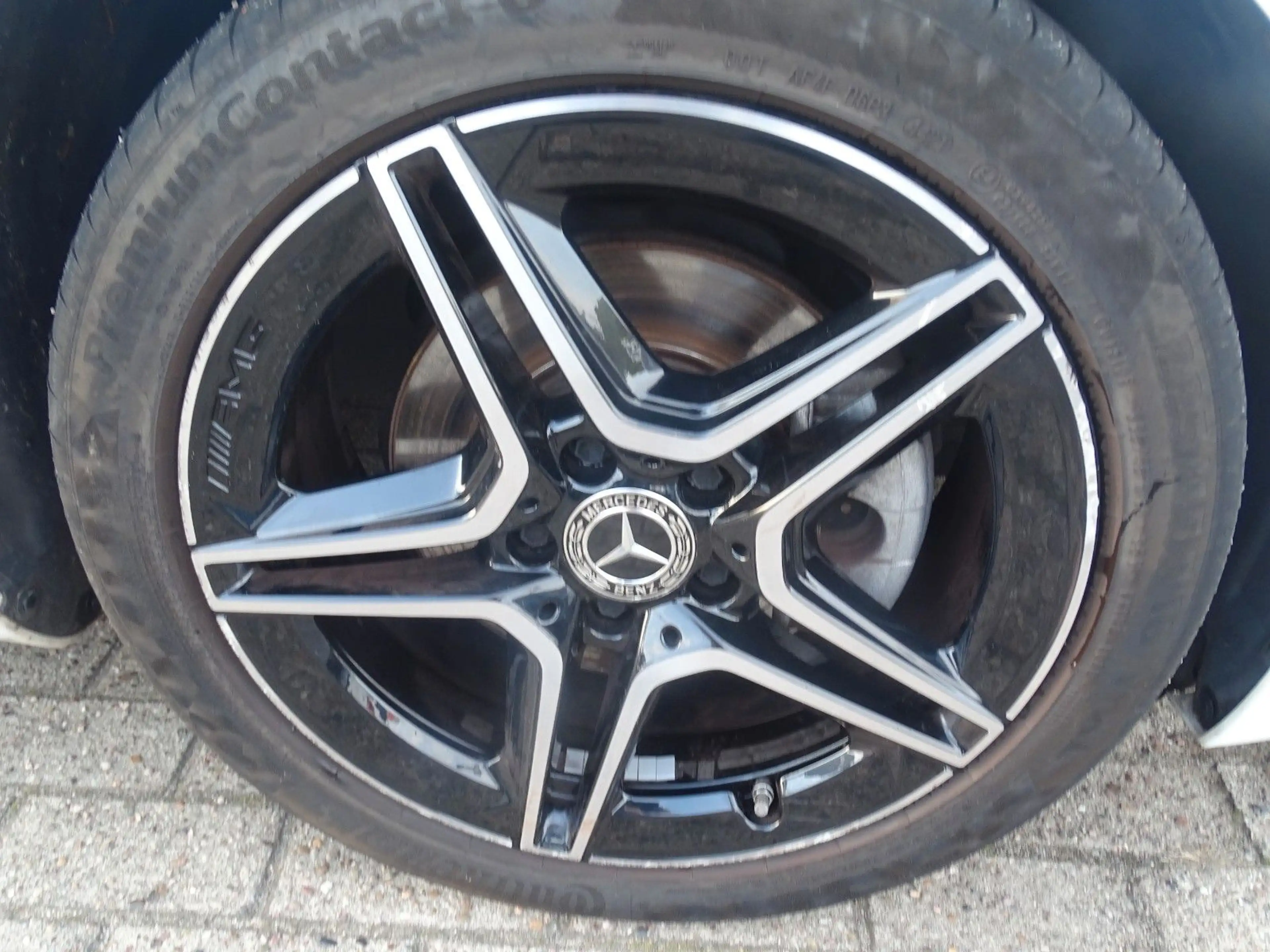 Mercedes-Benz B 200 d Progressiv A/T — photo 4