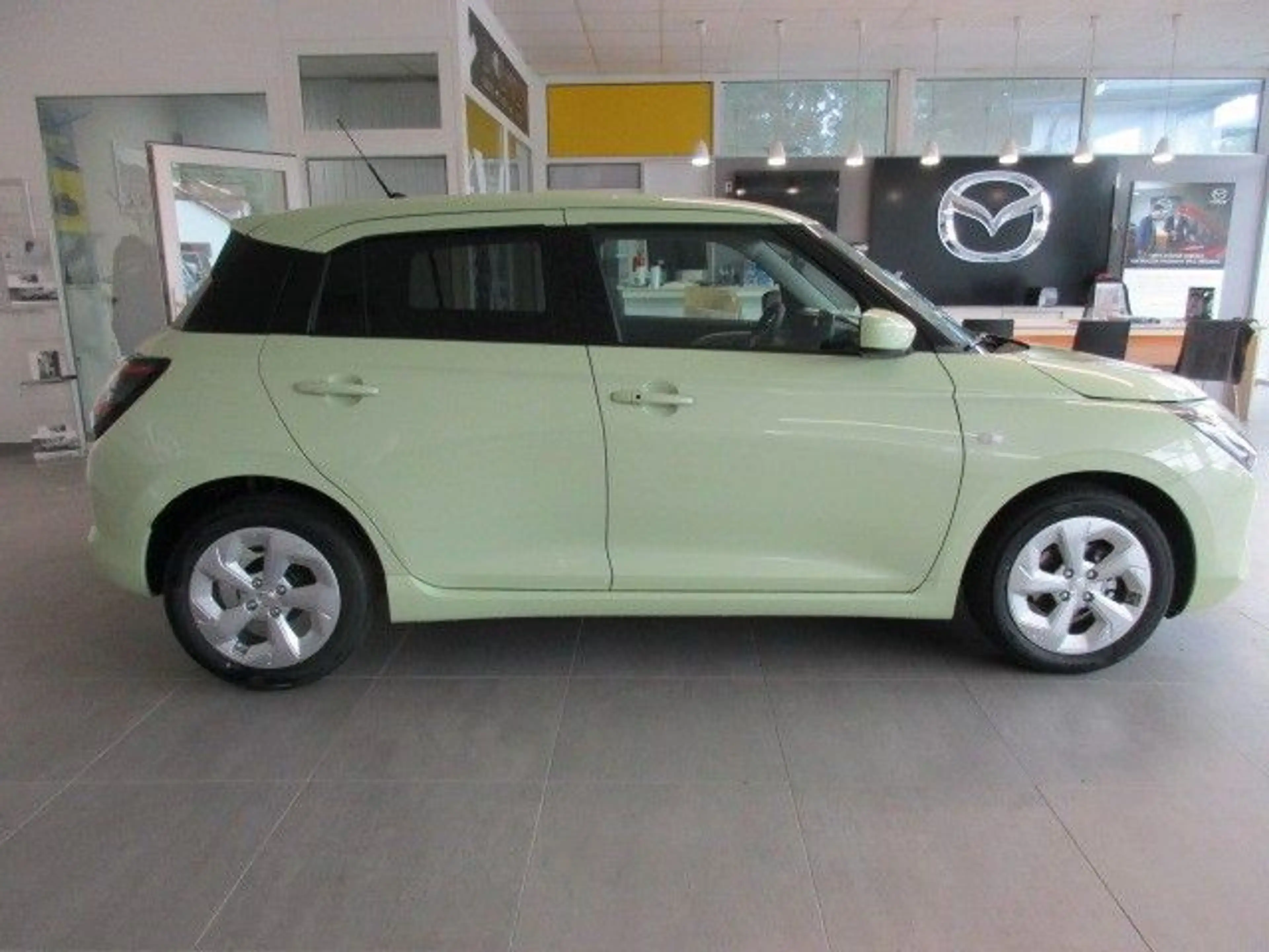 Suzuki Swift 1.2 Dualjet Hybrid Comfort+ CVT — photo 3