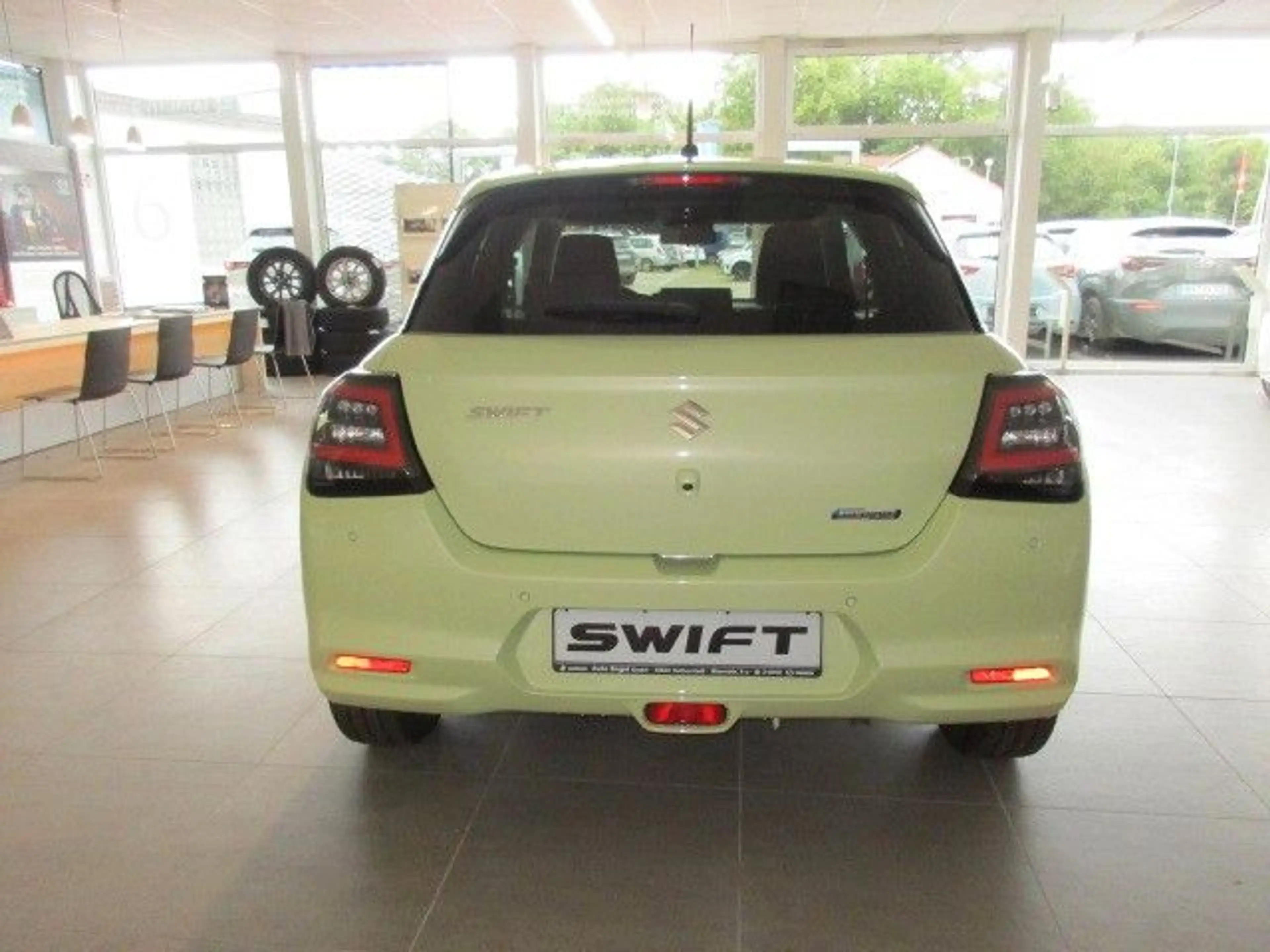 Suzuki Swift 1.2 Dualjet Hybrid Comfort+ CVT — photo 5