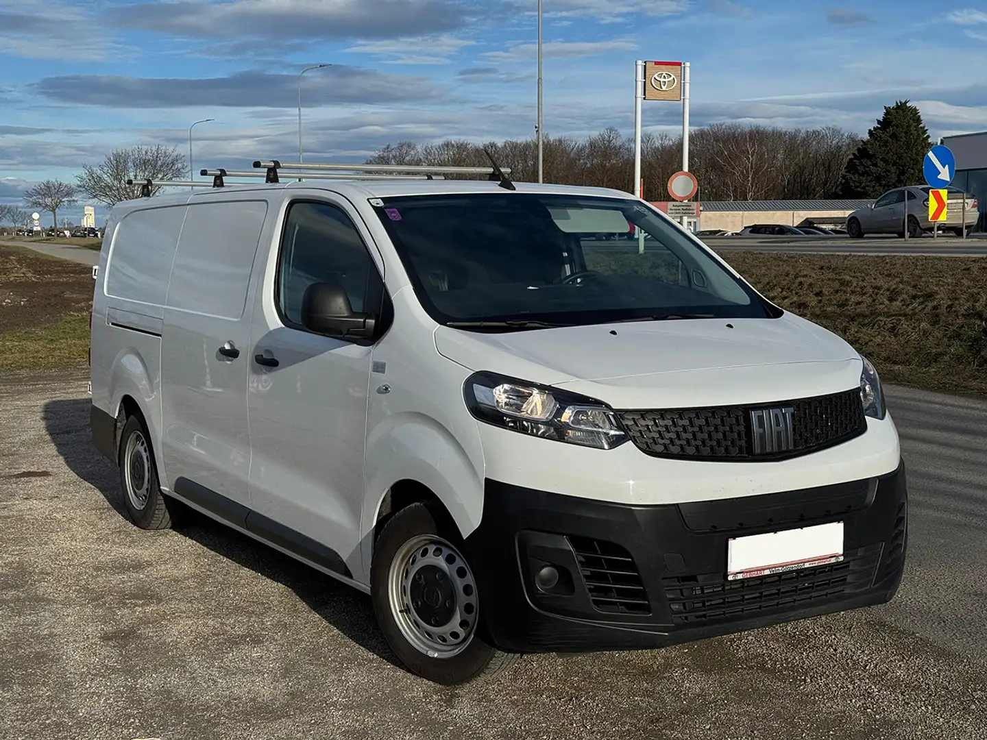 Fiat Scudo Fiat Scudo E-Scudo 75kW City Paket Transporter / Kastenwagen Weiß - 1