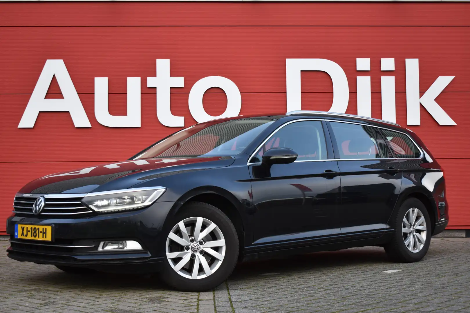 Volkswagen Passat Variant 2.0 TDI Comfortline Business LED | Carplay | Adapt Schwarz - 1