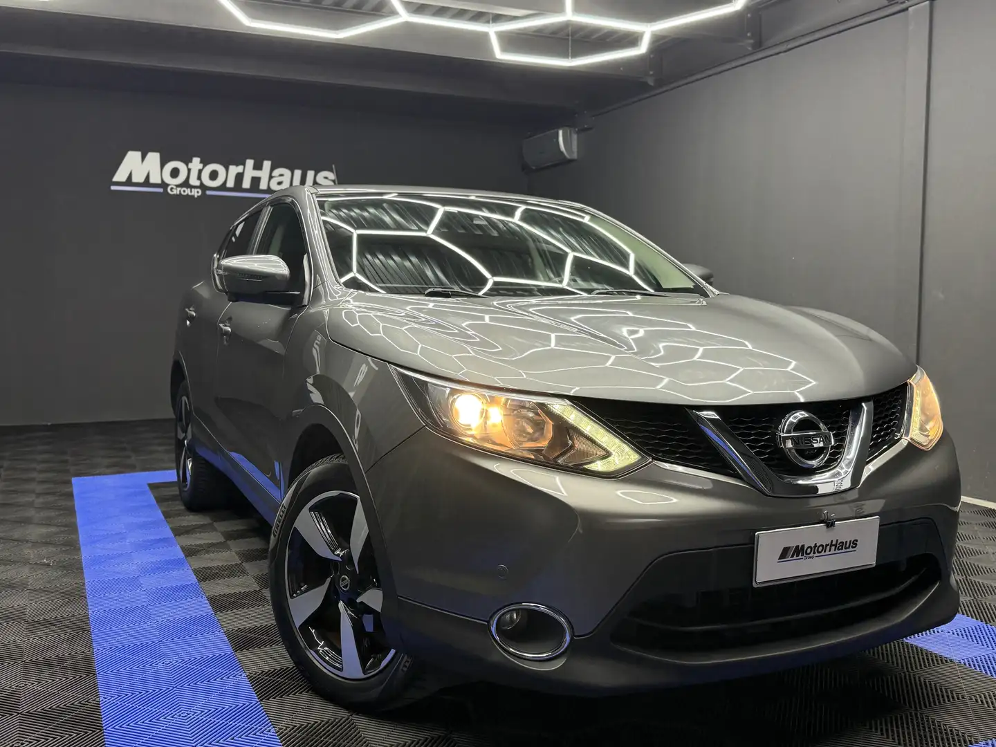 Nissan Qashqai 1.5 dci Tekna 110cv Grigio - 1