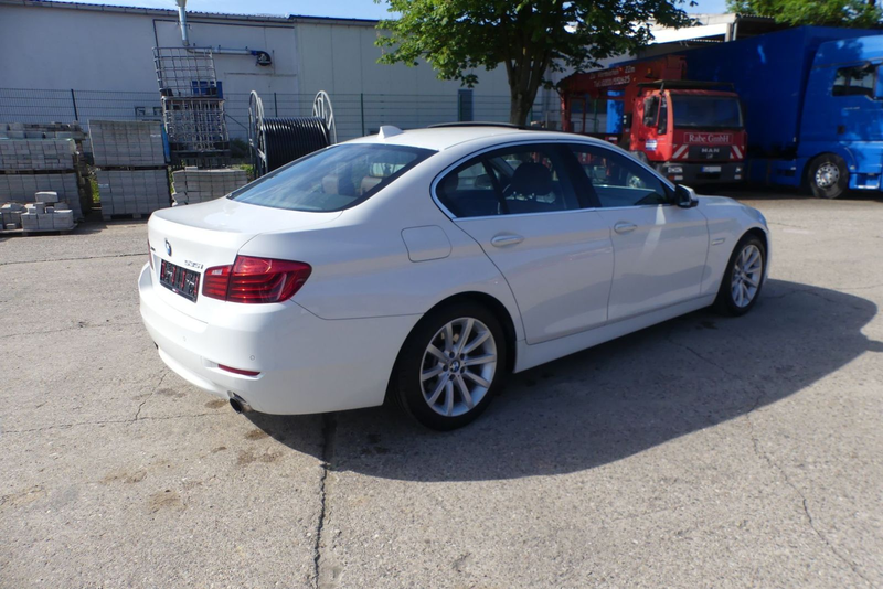 BMW 535 i xDrive Luxury*Temp*ASS* Kam*HUD*Leder*Xeno — photo 5