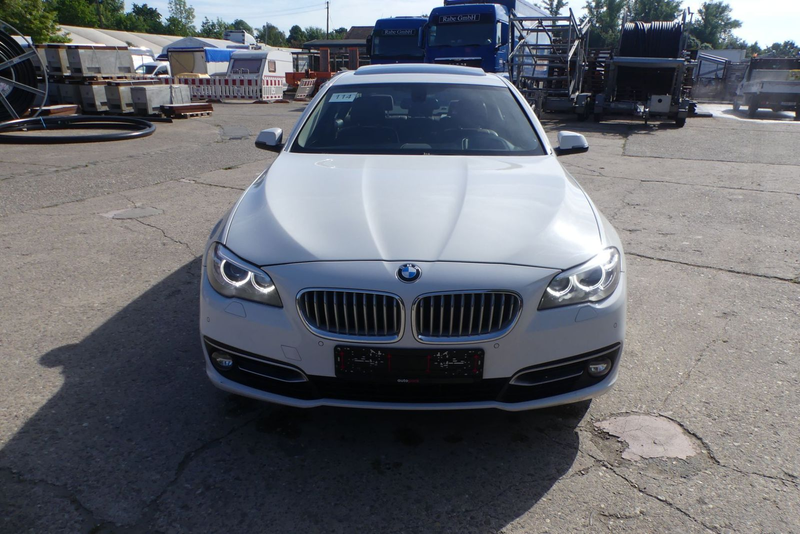 BMW 535 i xDrive Luxury*Temp*ASS* Kam*HUD*Leder*Xeno — photo 2