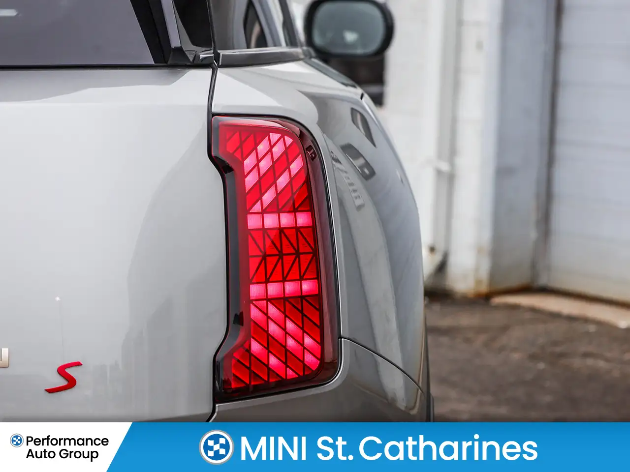 MINI Countryman снимка MINI Countryman