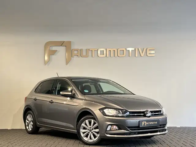 Volkswagen Polo view 3