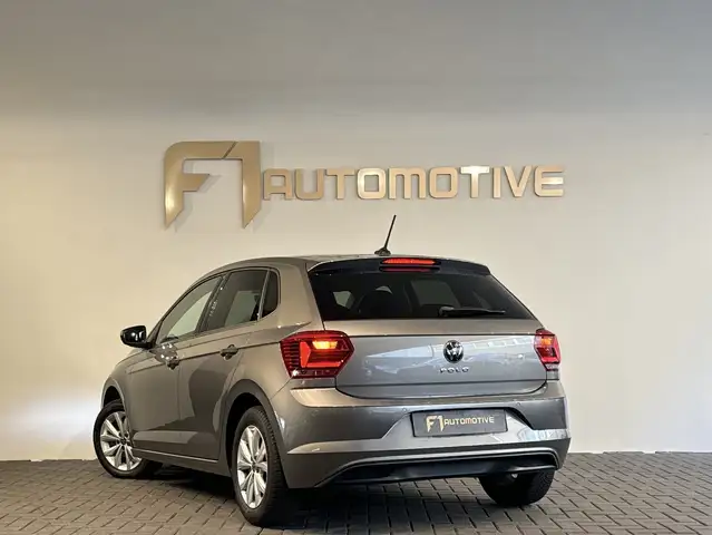 Volkswagen Polo view 5