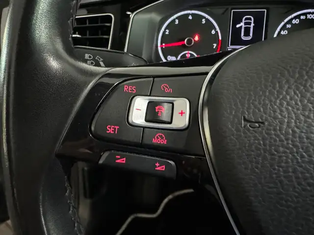 Volkswagen Polo view 12