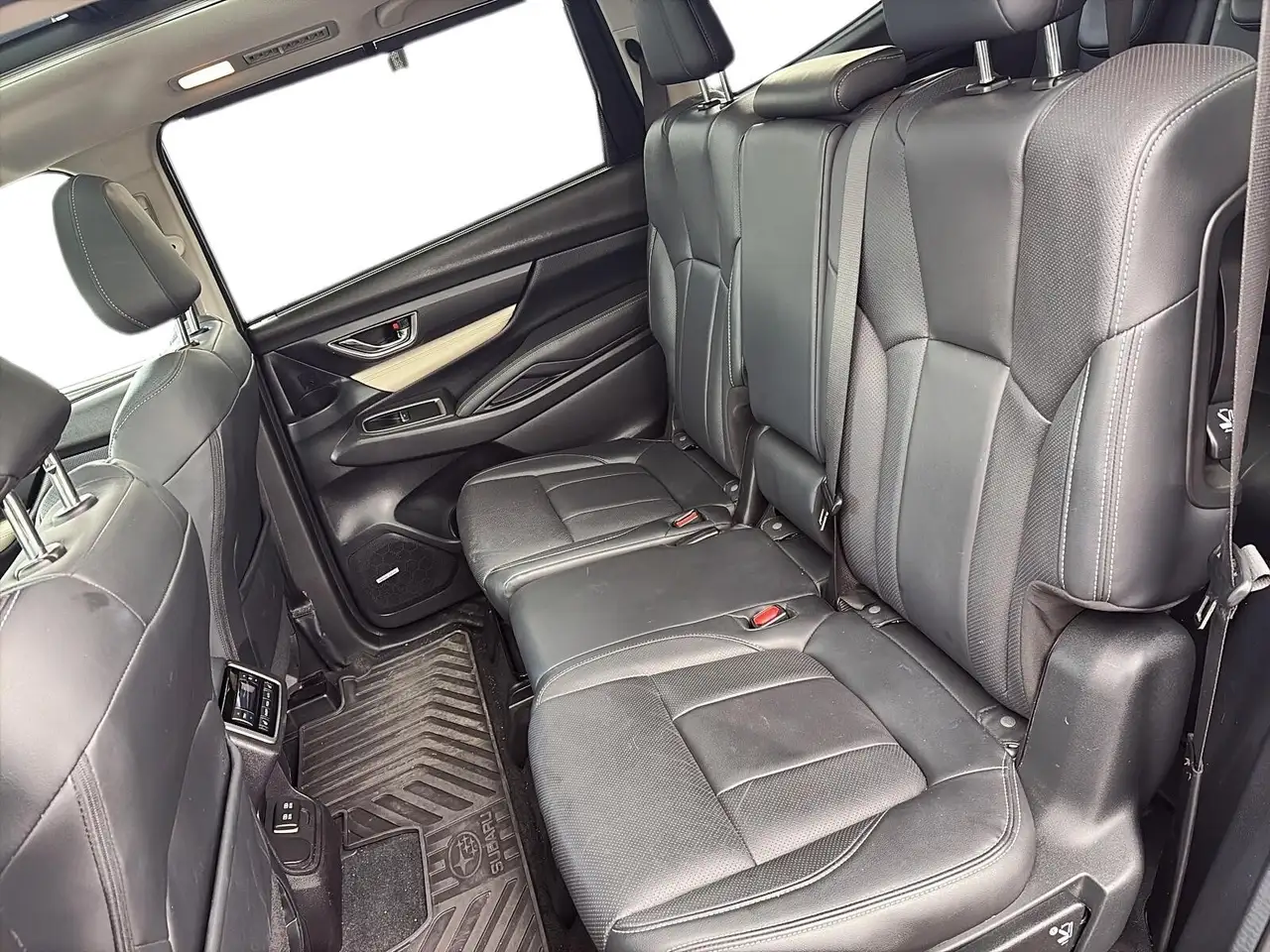 Subaru Ascent снимка Subaru Ascent