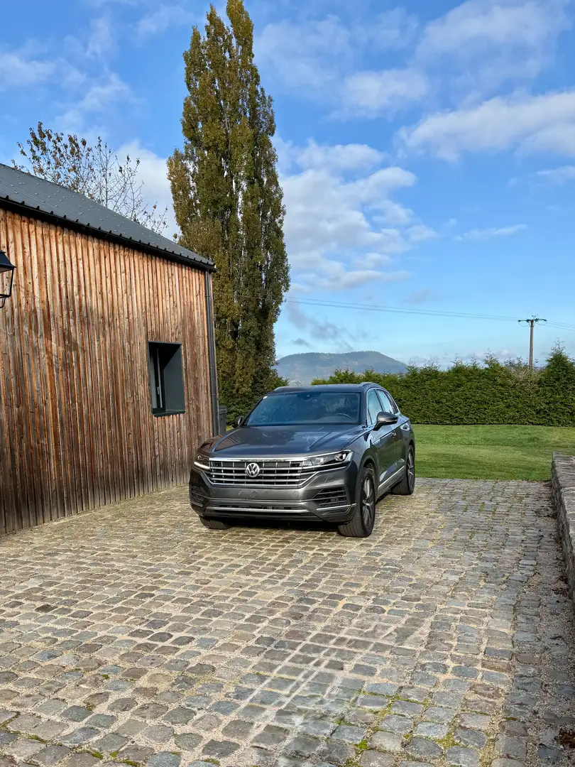 Volkswagen Touareg 3.0 V6 TDI | 1 Jahr Garantie Grau - 2