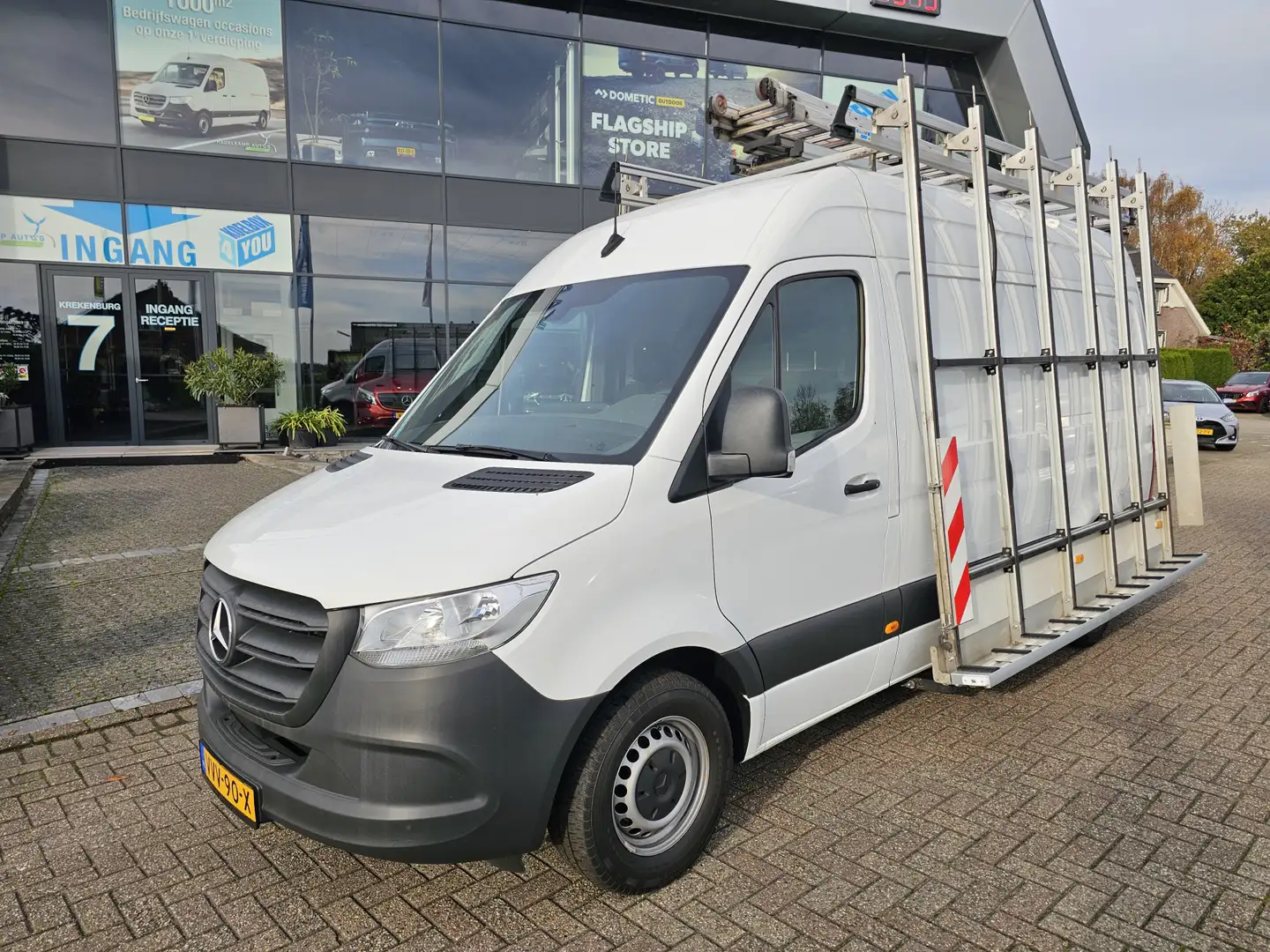 Mercedes-Benz Sprinter 317 CDI L2-H2 RWD Automaat Glasresteel * Camera * Wit - 1