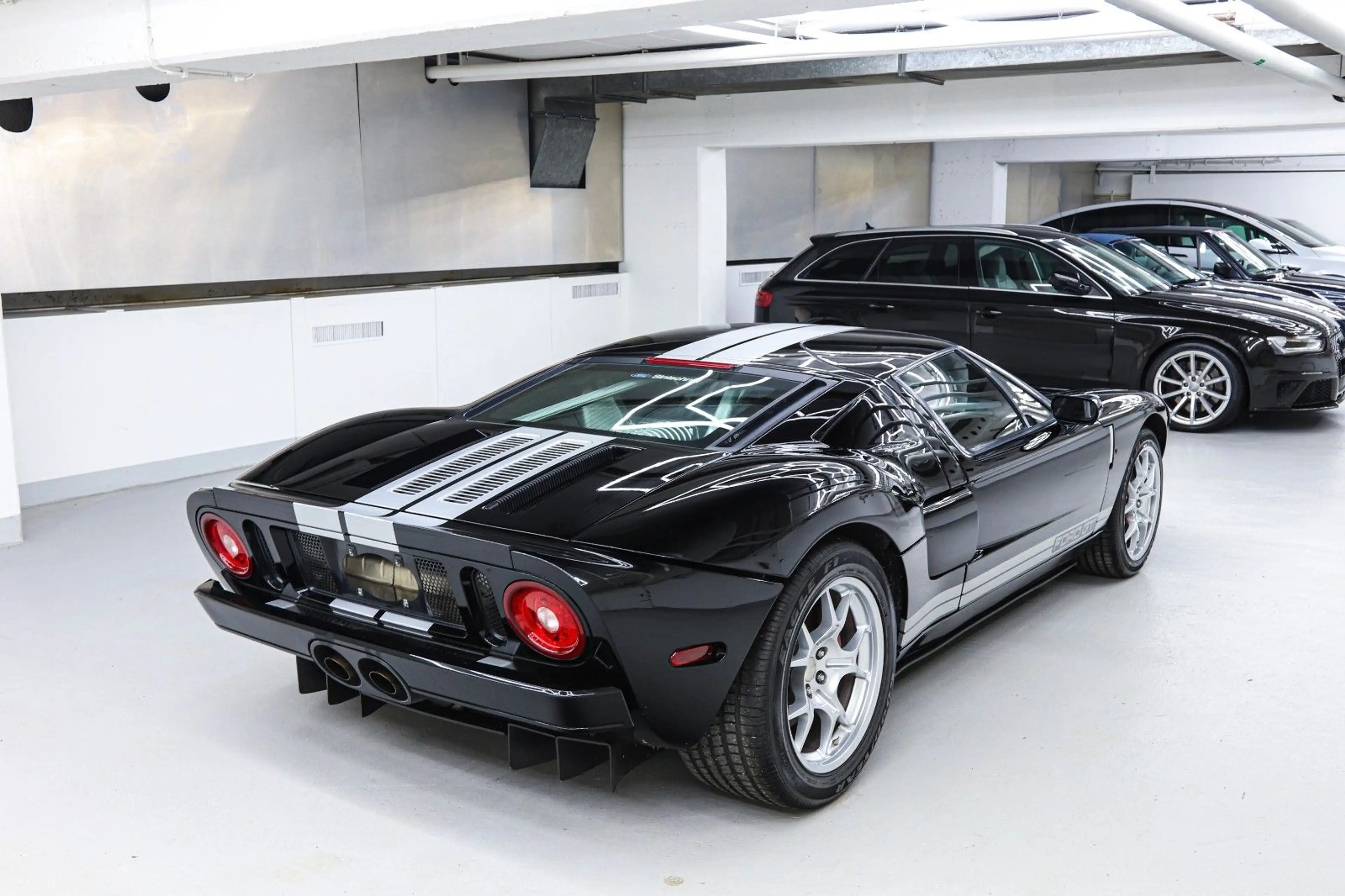 Ford GT — photo 9