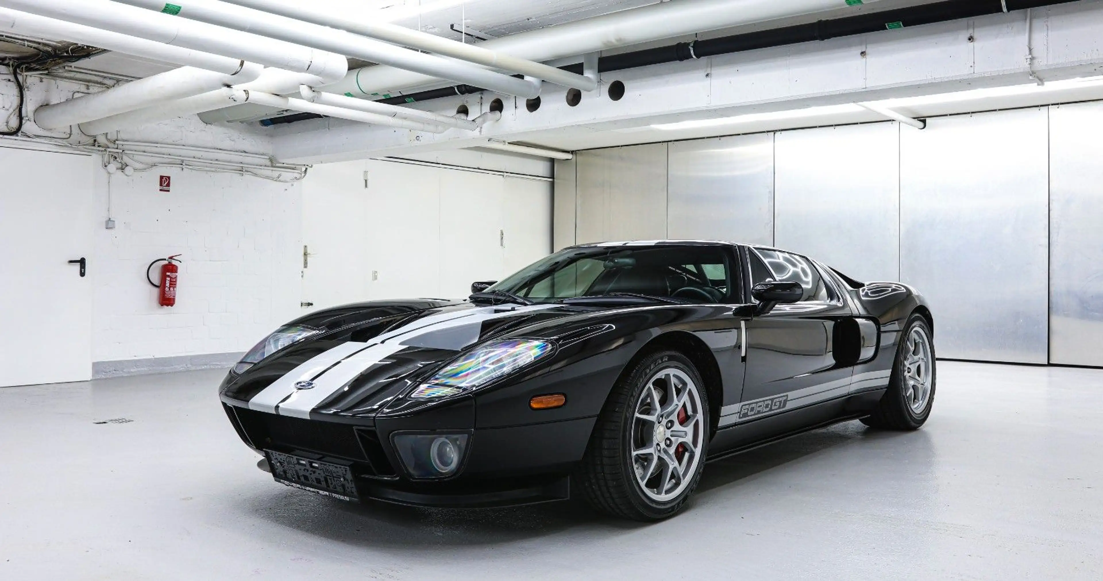 Ford GT — photo 5