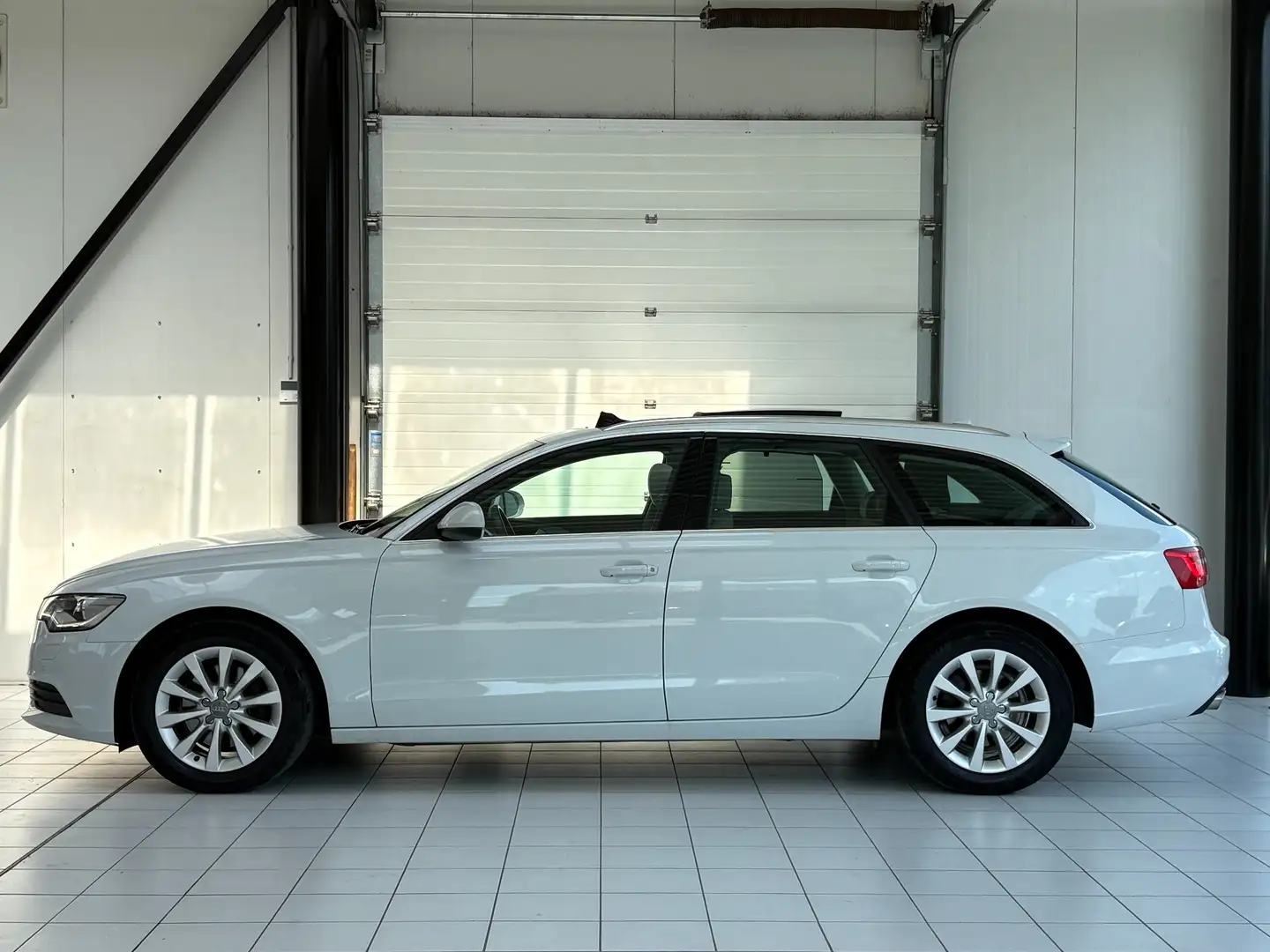 Audi A6 A6 Avant 2.0 TDi *XENON TOI * GPS * PDC * JANTES * Weiß - 2
