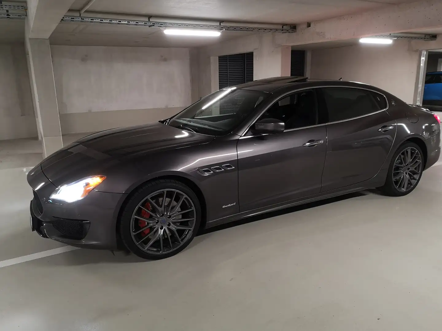 Maserati Quattroporte Quattroporte GranSport GTS Šedá - 1