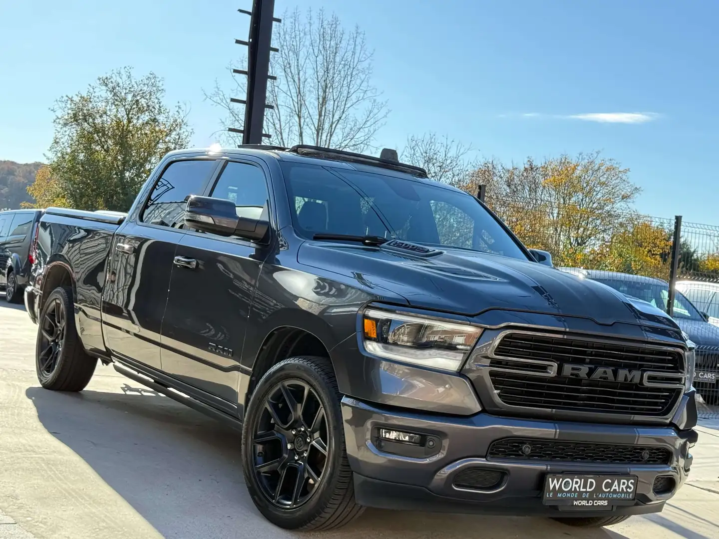 Dodge RAM 5.7i V8 LPG LARAMIE SPORT TVAC*BTWIN TOIT PANO Gris - 2