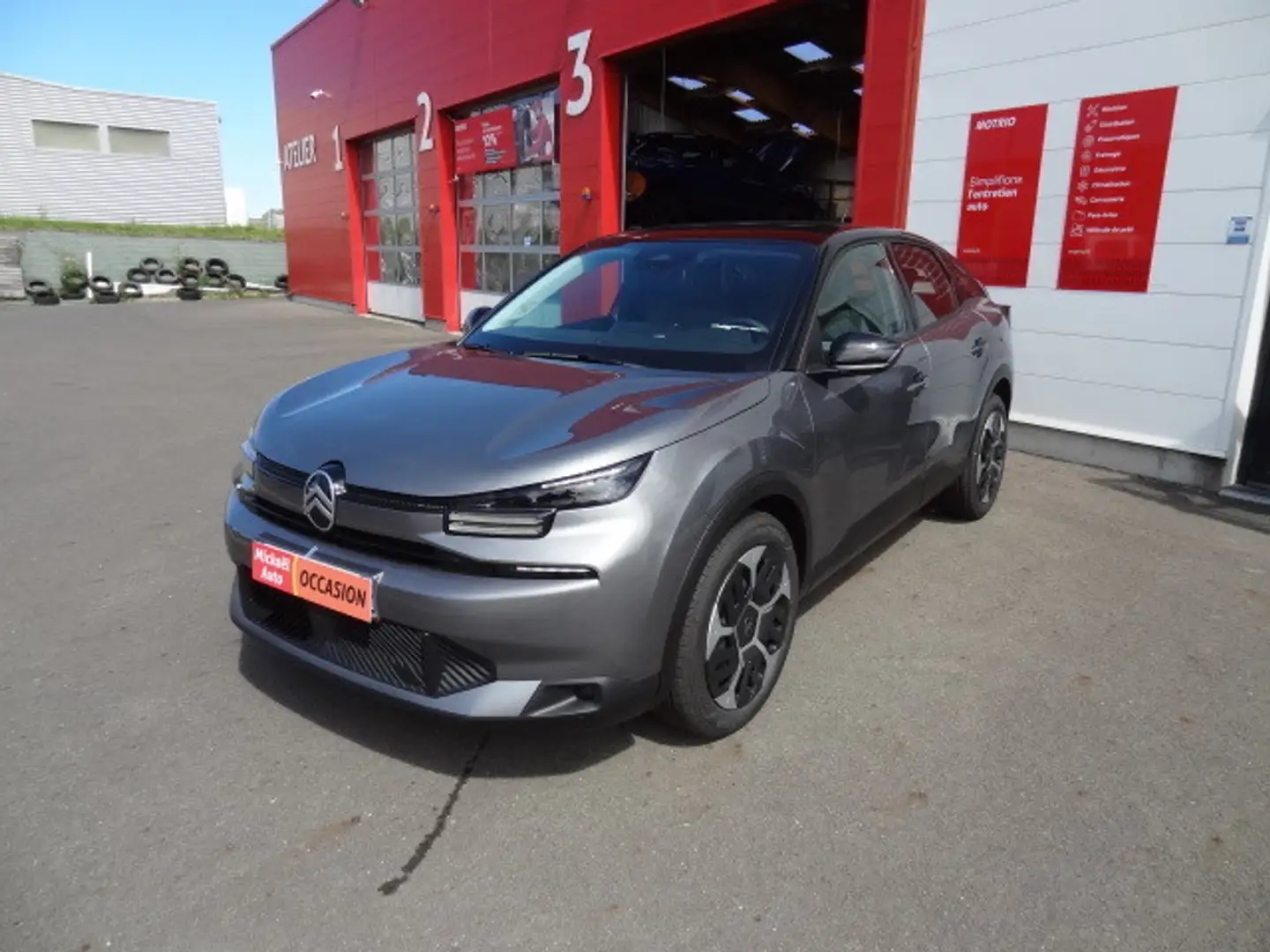 Citroen C4 1.2 HYBRIDE 145CH S\u0026S PLUS AUTOMATIQUE Gris - 1