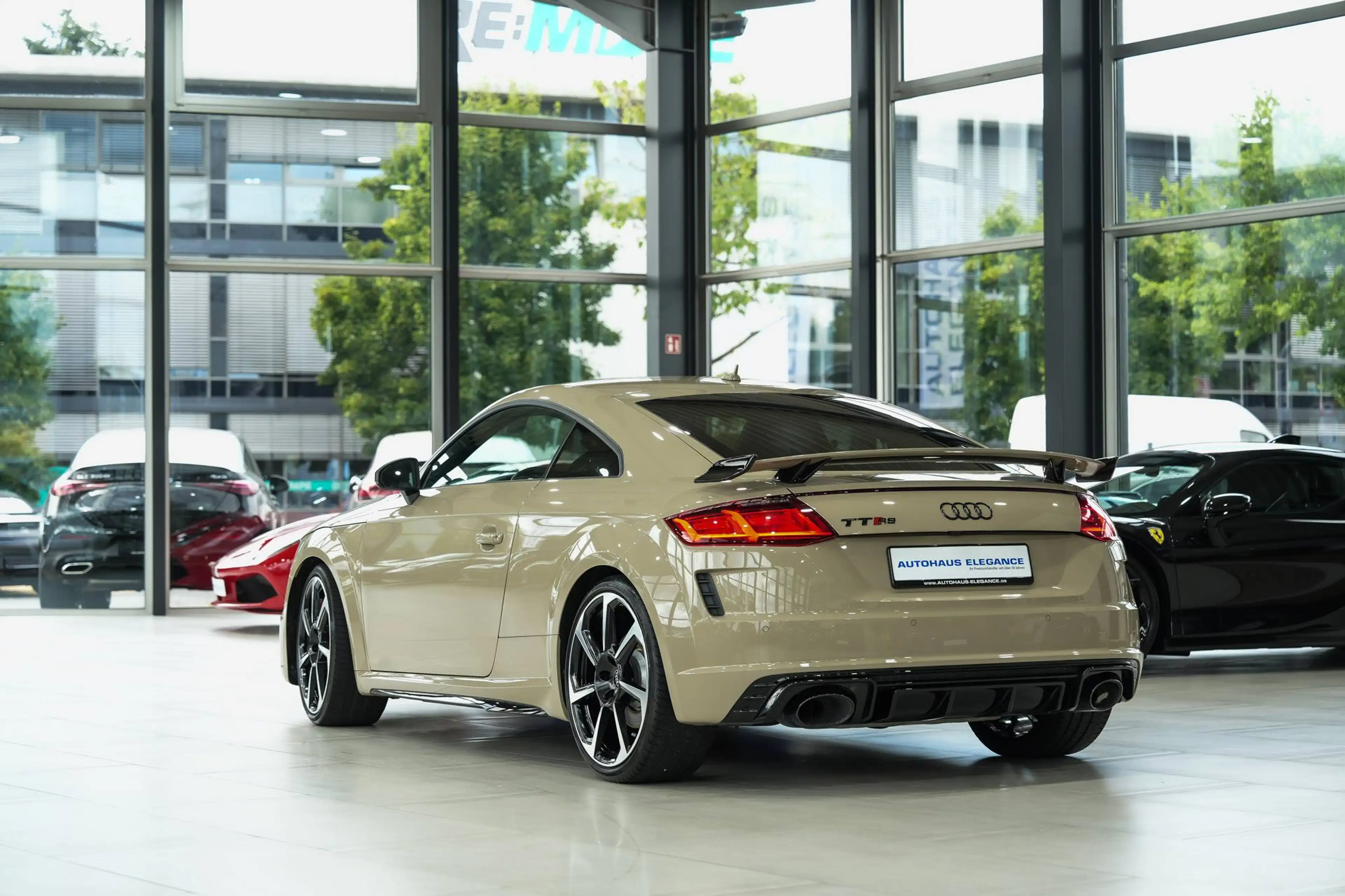 Audi TT RS 2.5 TFSI quattro*CARBON-INT*RS-ABGAS*B&O* — photo 3