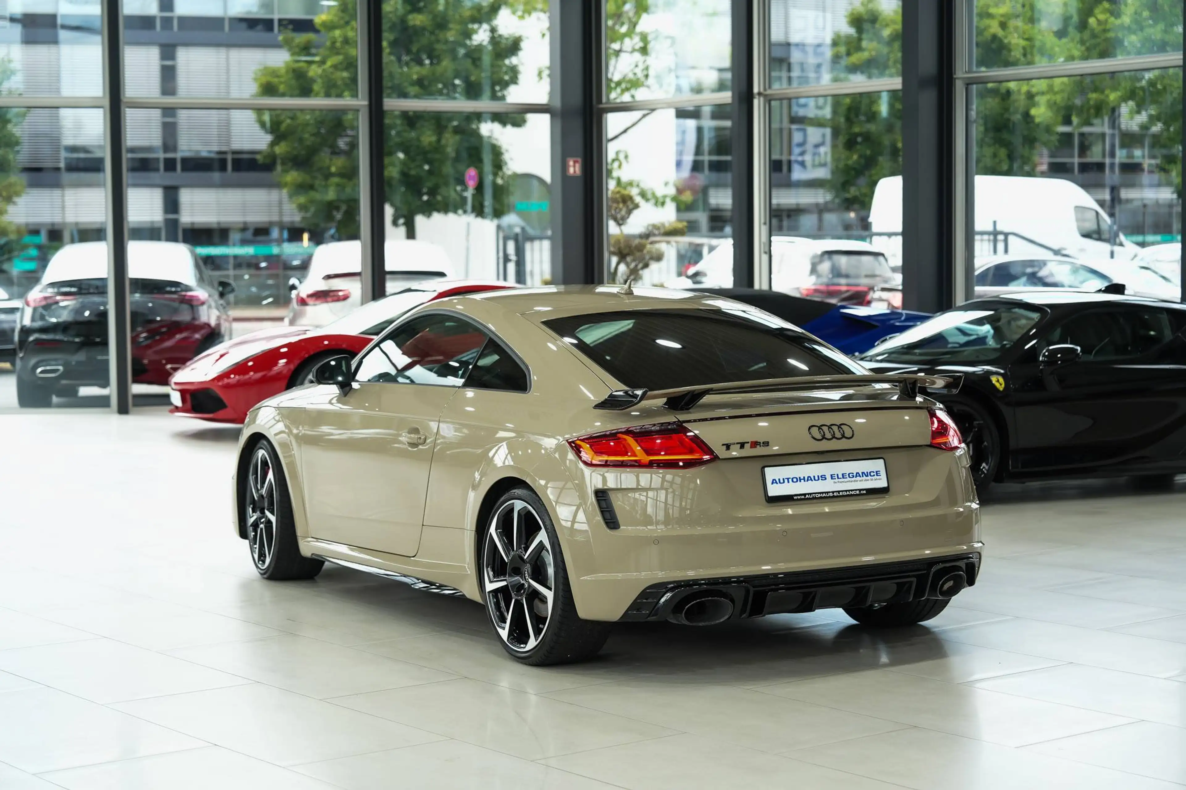 Audi TT RS 2.5 TFSI quattro*CARBON-INT*RS-ABGAS*B&O* — photo 8