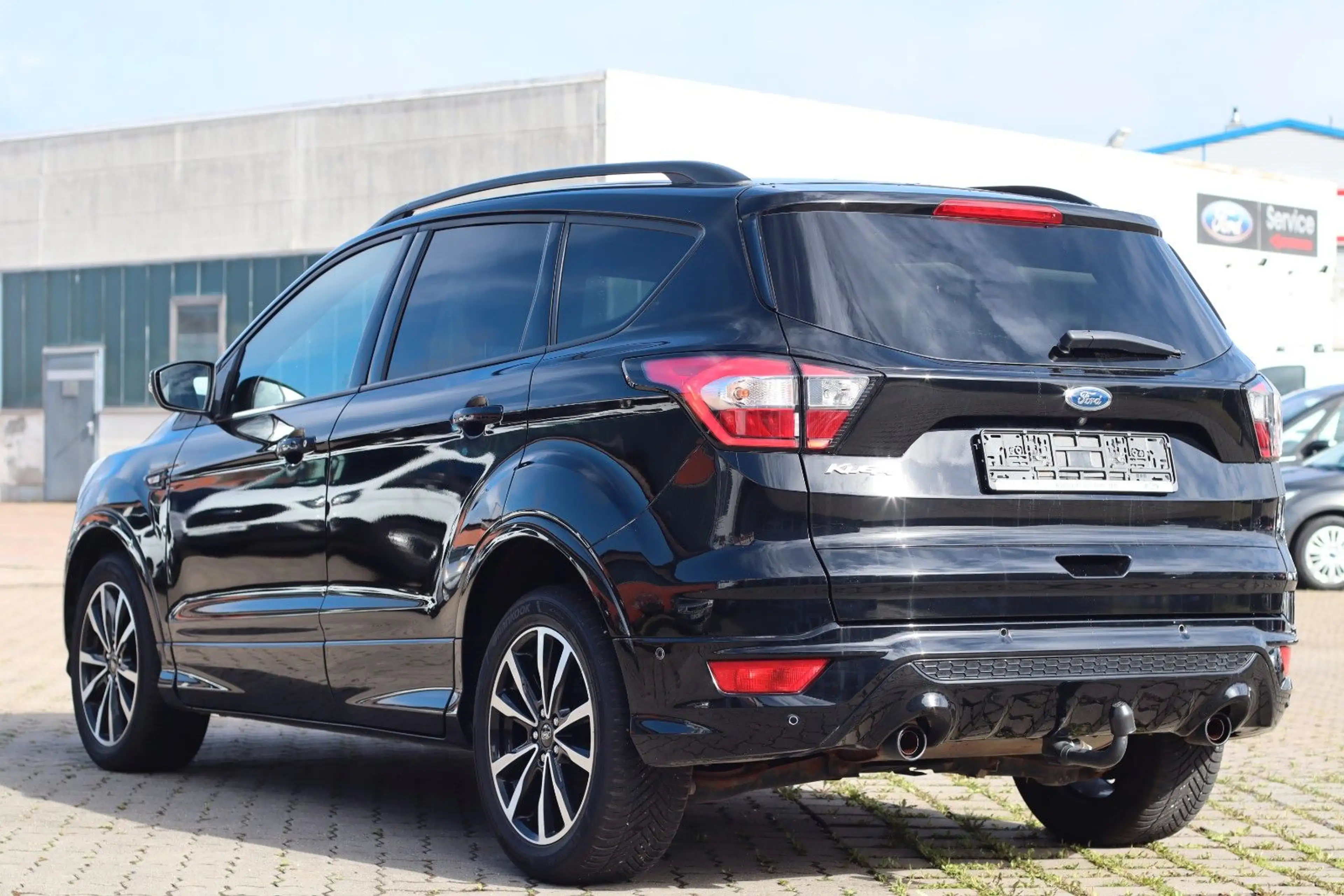 Ford Kuga ST-Line — photo 4