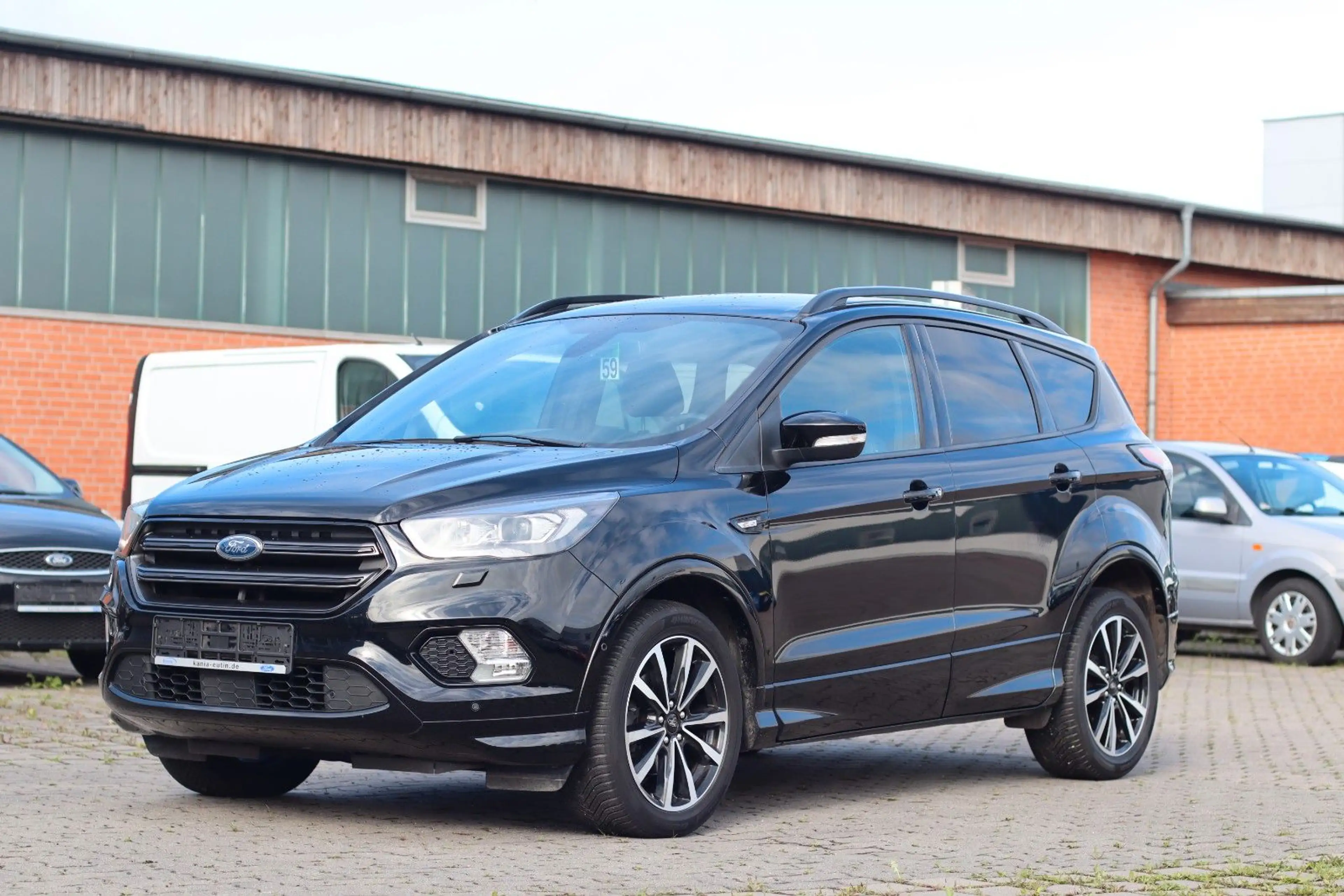 Ford Kuga ST-Line — photo 2