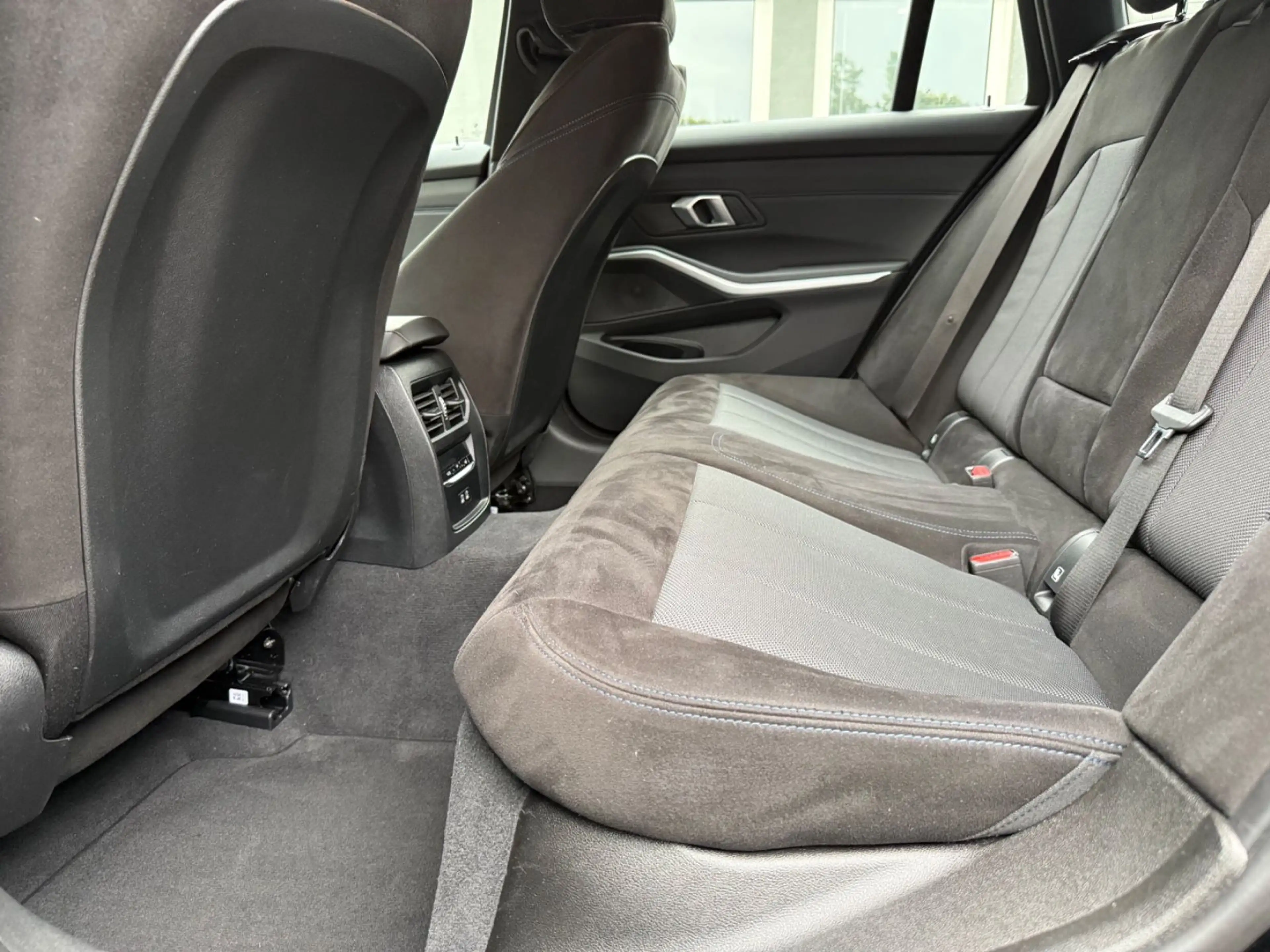 BMW 330 I Touring xDrive M Sport/Ambiente/Spur/Apple — photo 13