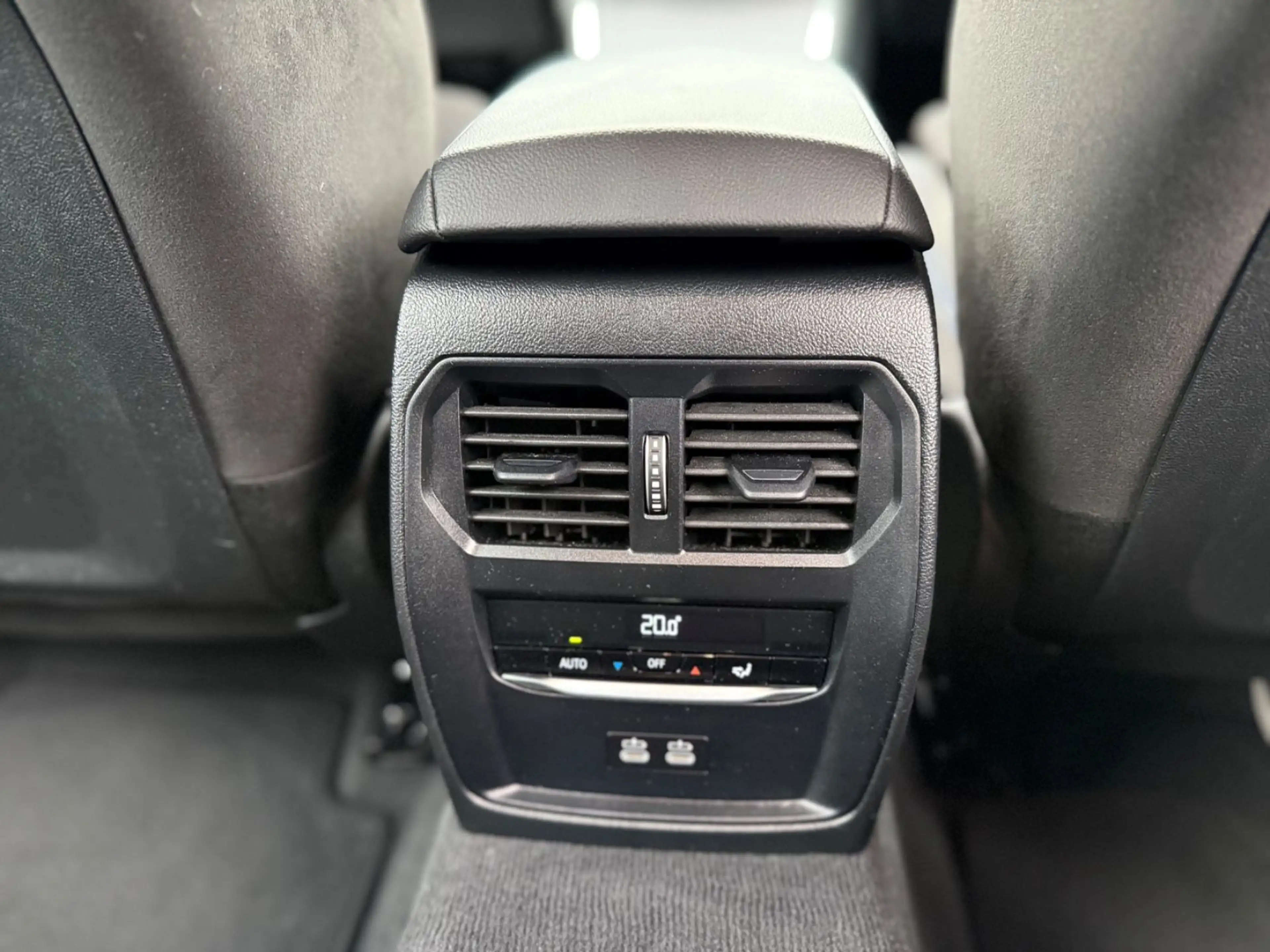 BMW 330 I Touring xDrive M Sport/Ambiente/Spur/Apple — photo 14